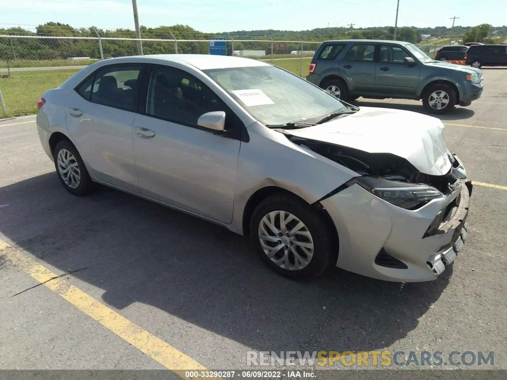 1 Photograph of a damaged car 2T1BURHE4KC230585 TOYOTA COROLLA 2019