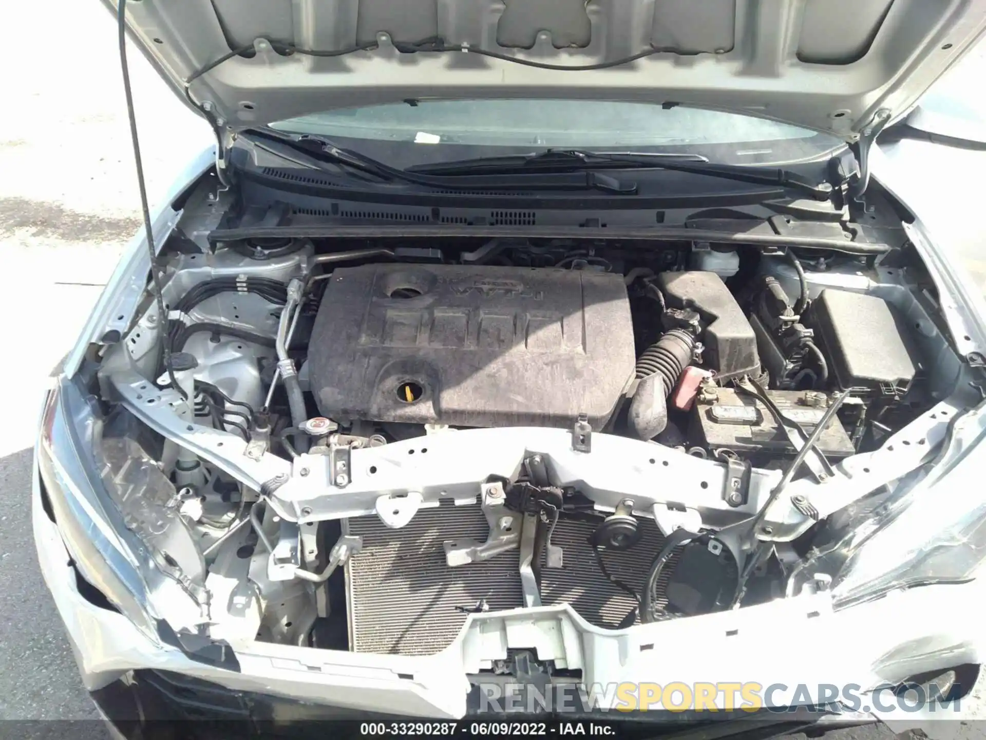 10 Photograph of a damaged car 2T1BURHE4KC230585 TOYOTA COROLLA 2019