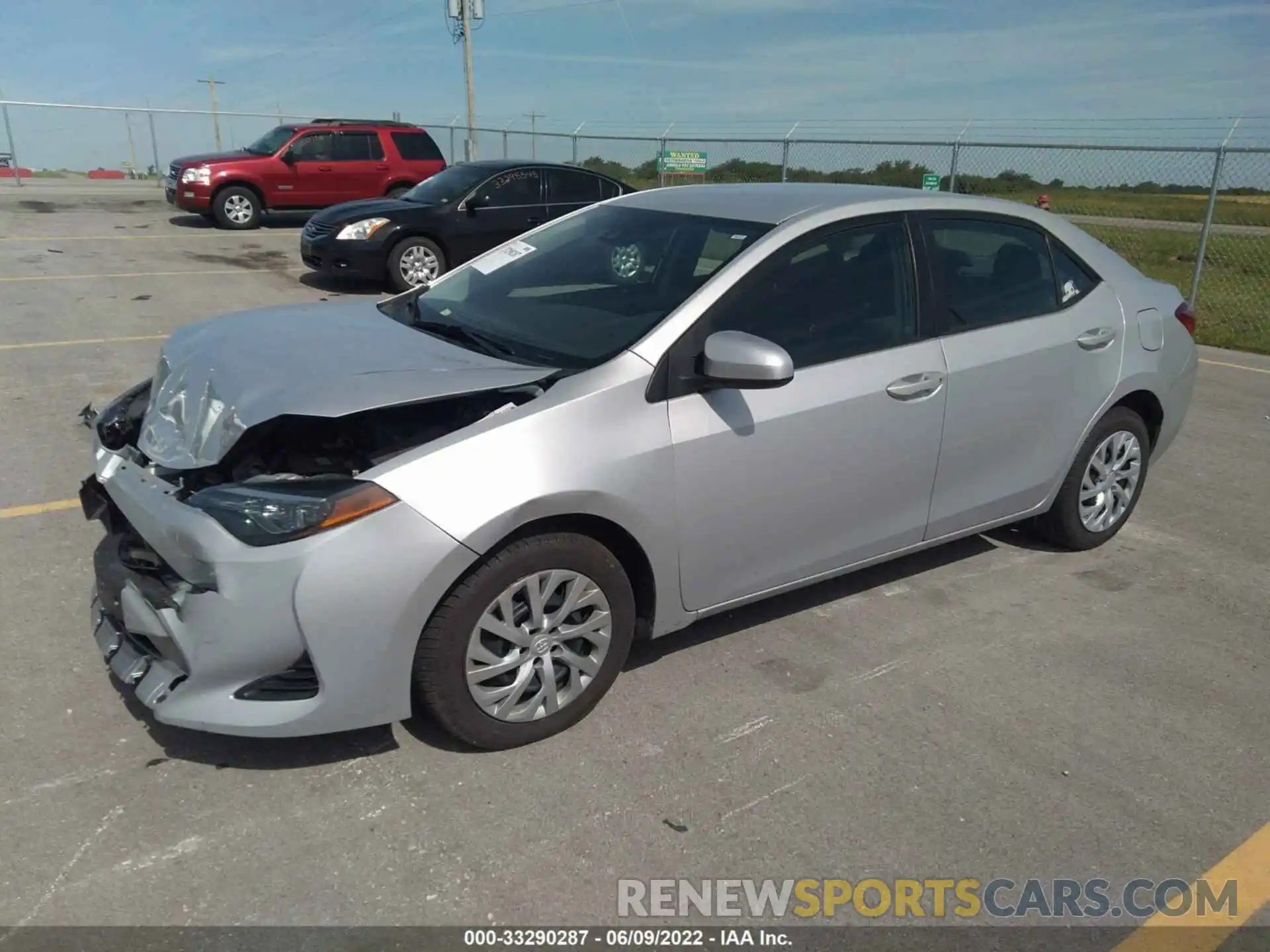 2 Photograph of a damaged car 2T1BURHE4KC230585 TOYOTA COROLLA 2019