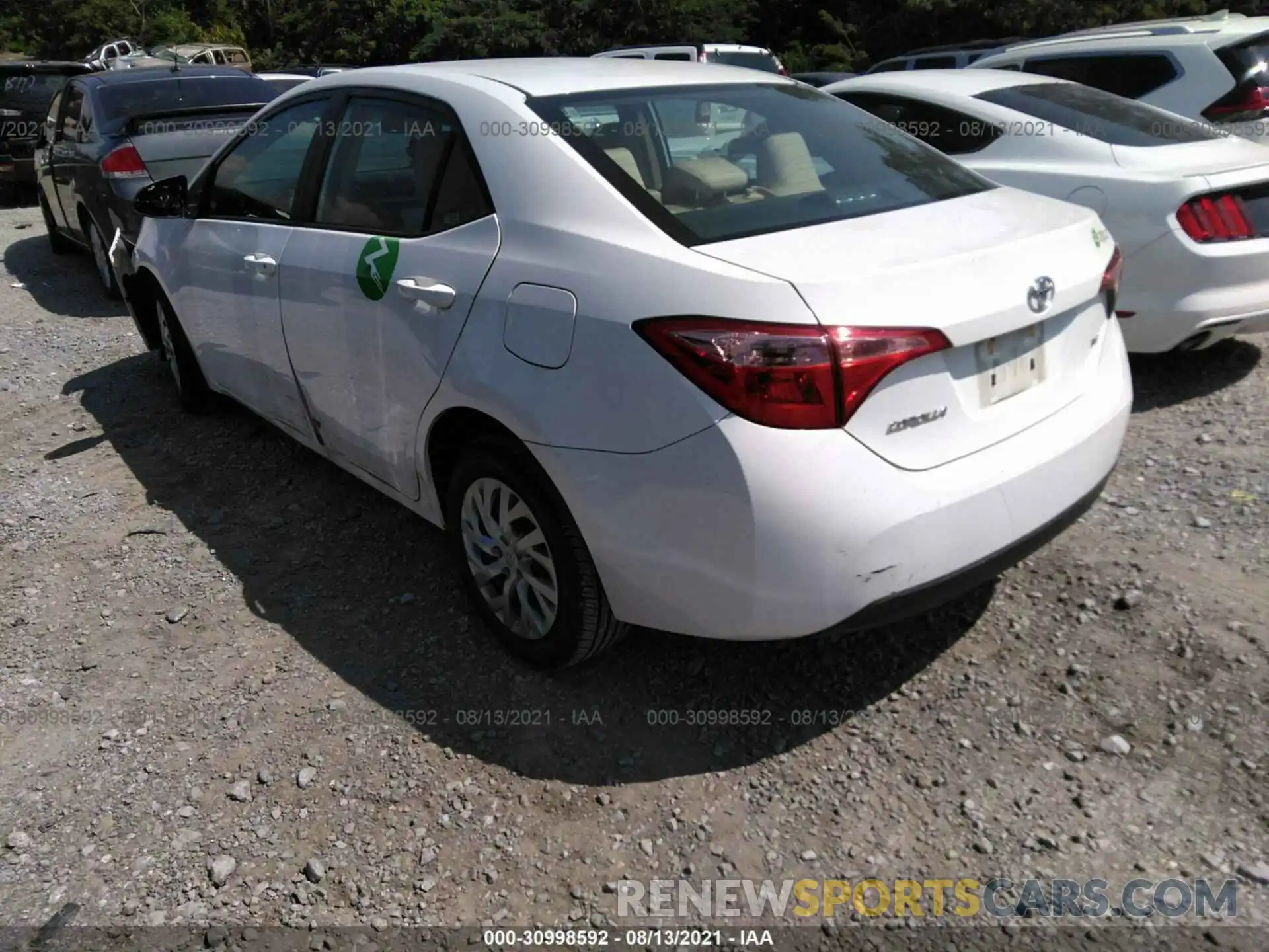 3 Photograph of a damaged car 2T1BURHE4KC230652 TOYOTA COROLLA 2019