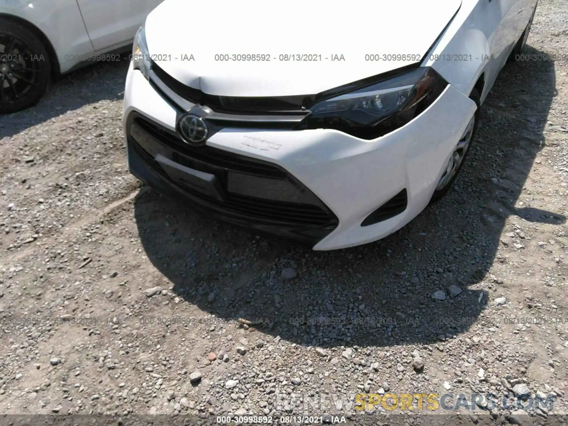 6 Photograph of a damaged car 2T1BURHE4KC230652 TOYOTA COROLLA 2019