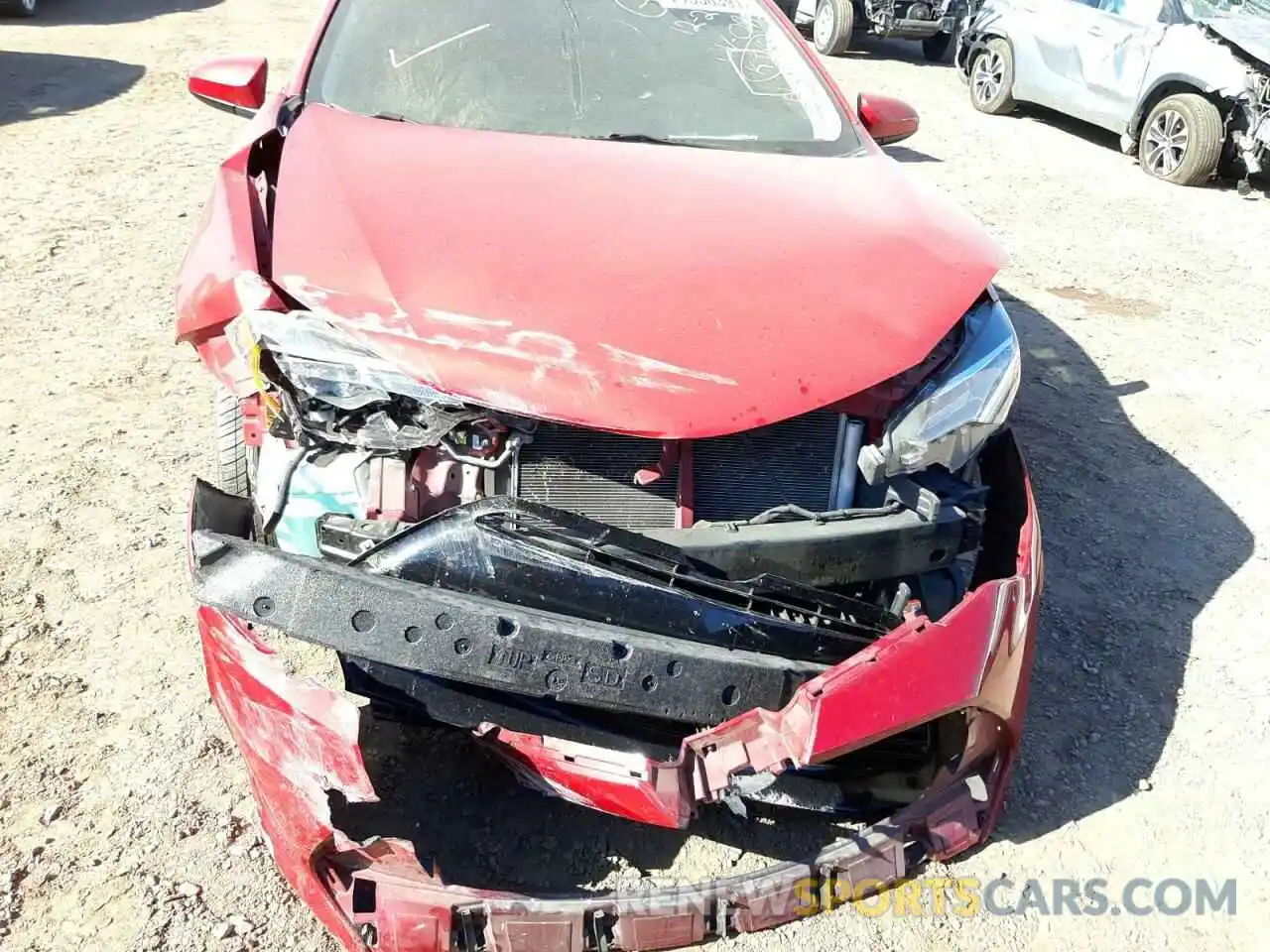 9 Photograph of a damaged car 2T1BURHE4KC230912 TOYOTA COROLLA 2019