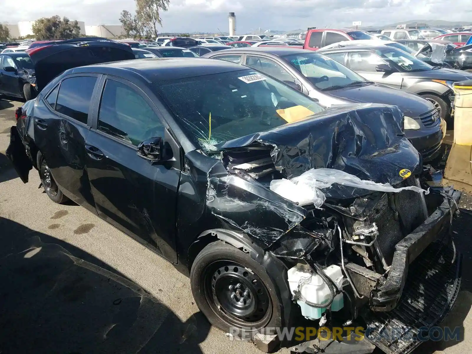 9 Photograph of a damaged car 2T1BURHE4KC232496 TOYOTA COROLLA 2019