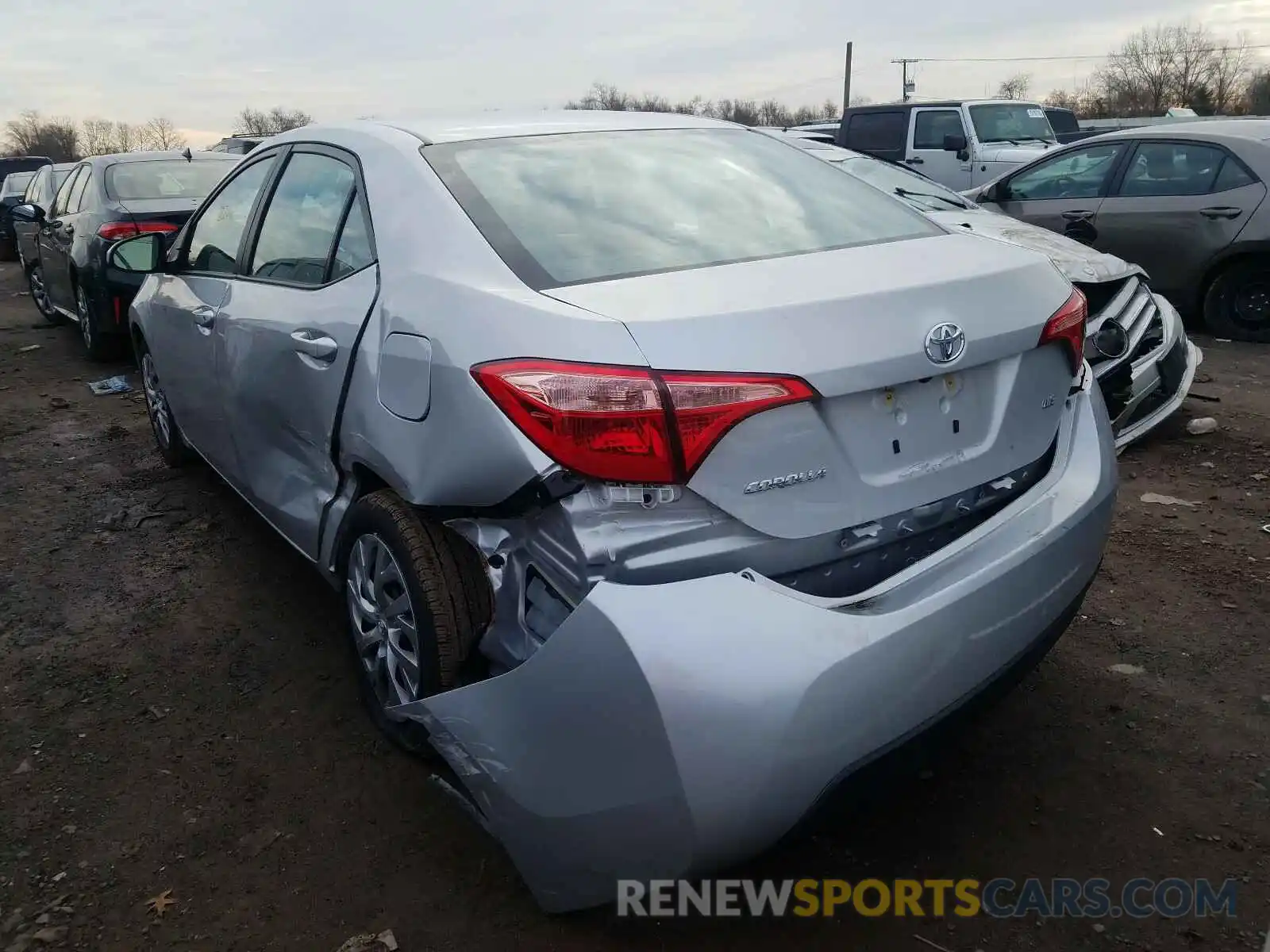 3 Photograph of a damaged car 2T1BURHE4KC233521 TOYOTA COROLLA 2019