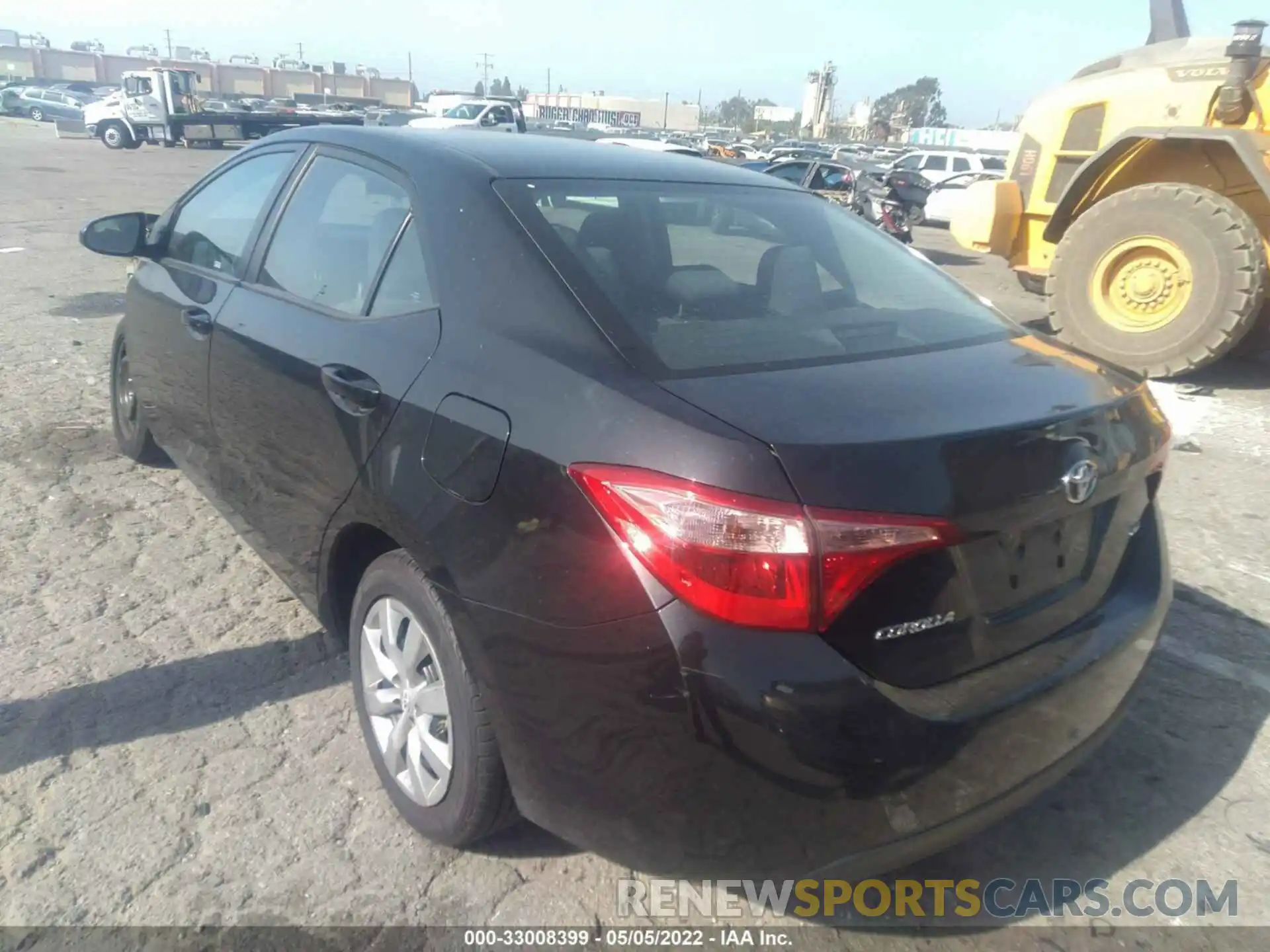 3 Photograph of a damaged car 2T1BURHE4KC233972 TOYOTA COROLLA 2019