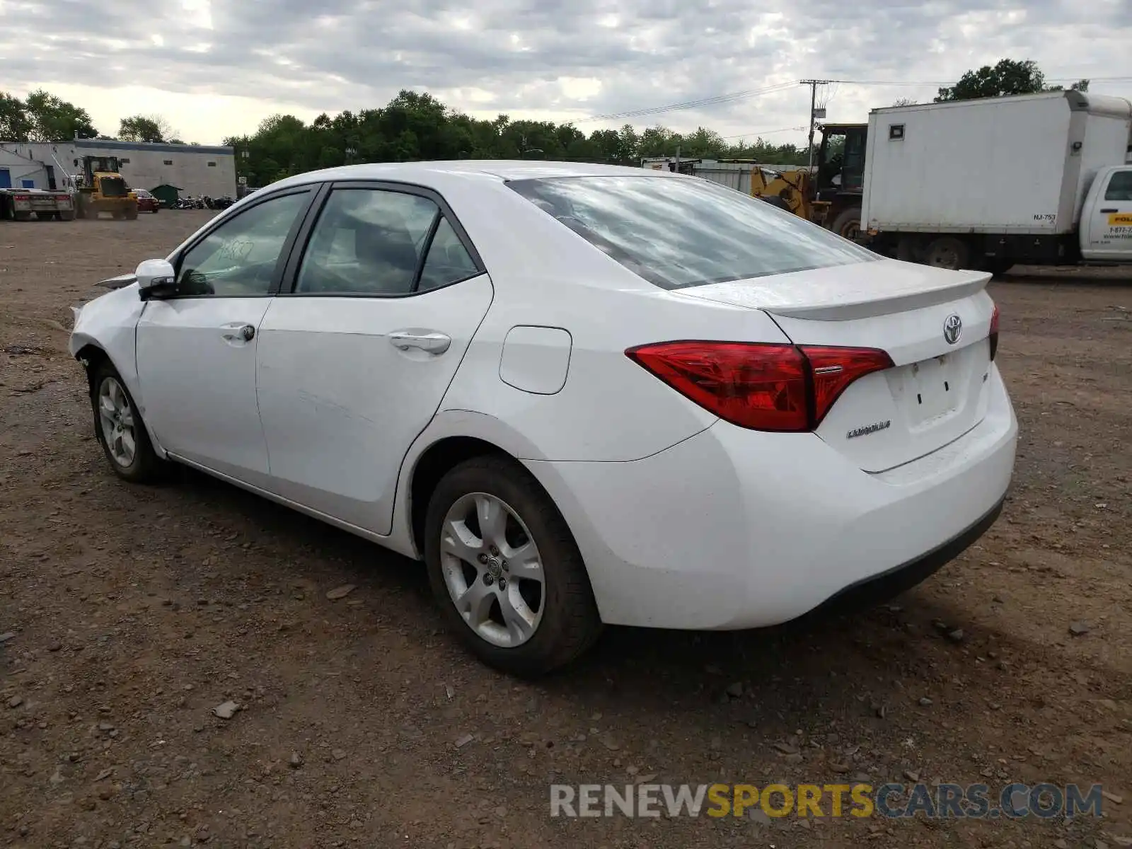 3 Photograph of a damaged car 2T1BURHE4KC234653 TOYOTA COROLLA 2019