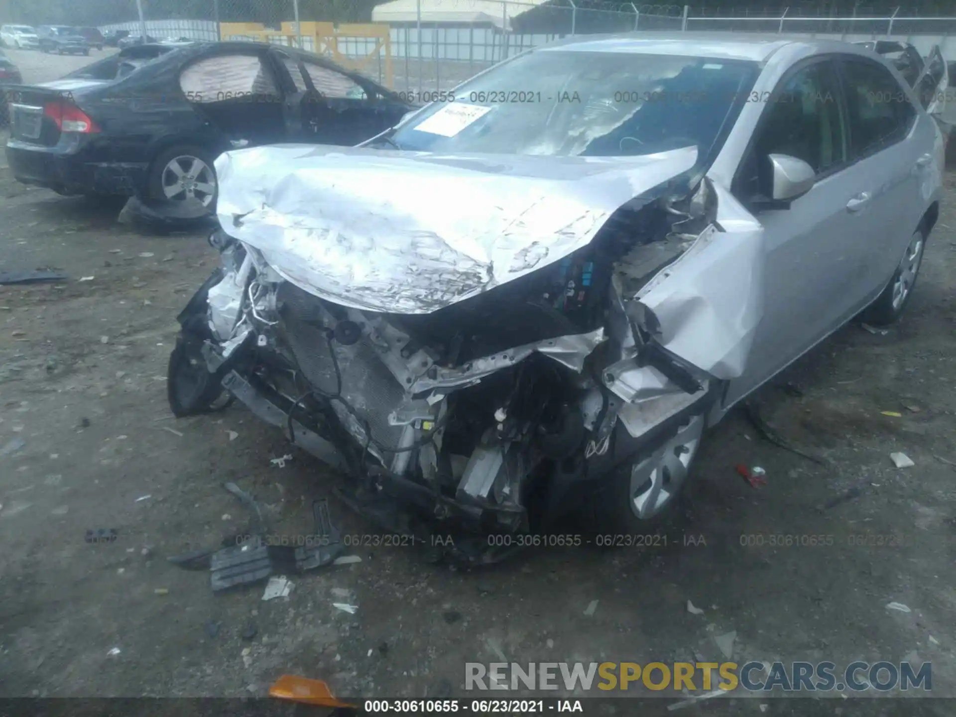 6 Photograph of a damaged car 2T1BURHE4KC235768 TOYOTA COROLLA 2019