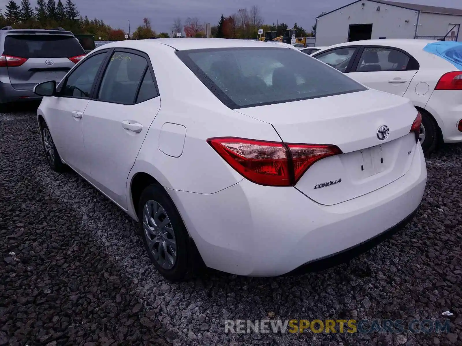 3 Photograph of a damaged car 2T1BURHE4KC235902 TOYOTA COROLLA 2019