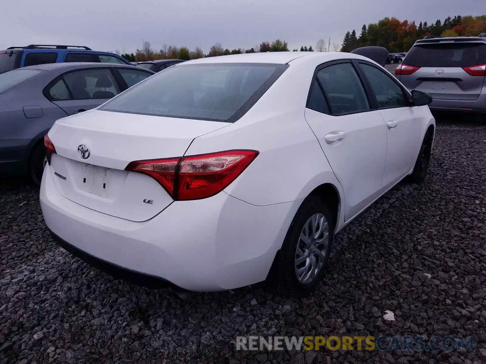 4 Photograph of a damaged car 2T1BURHE4KC235902 TOYOTA COROLLA 2019