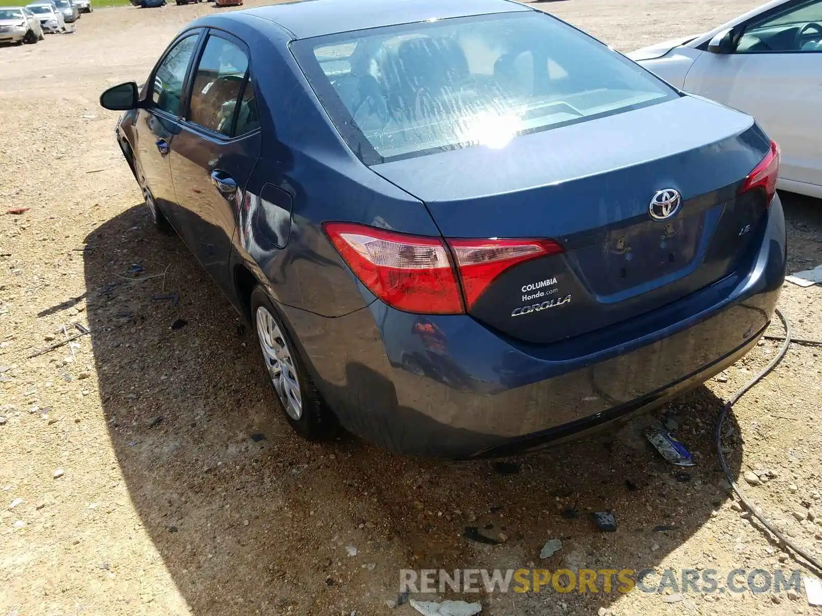 3 Photograph of a damaged car 2T1BURHE4KC236404 TOYOTA COROLLA 2019