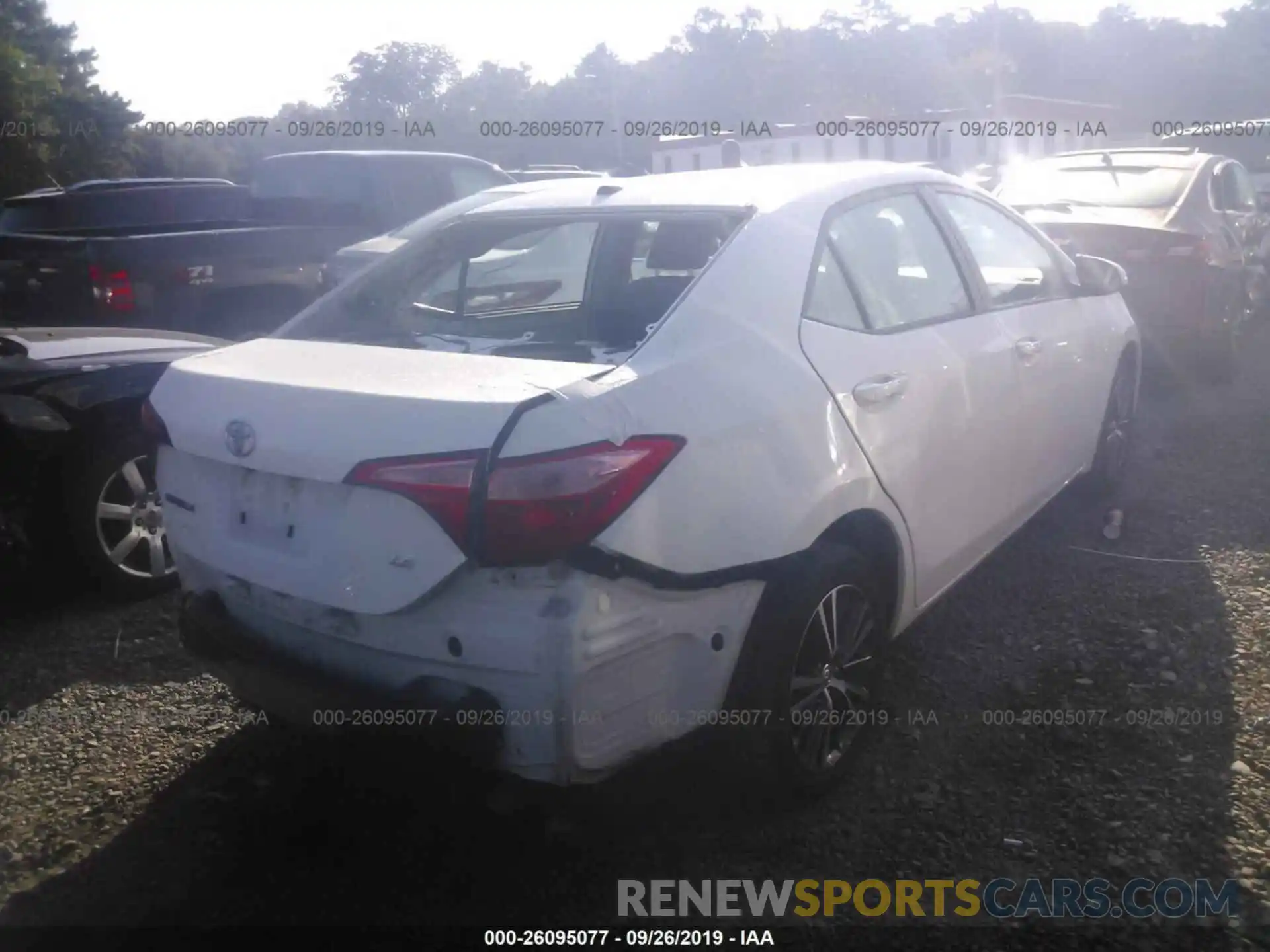 4 Photograph of a damaged car 2T1BURHE4KC236435 TOYOTA COROLLA 2019