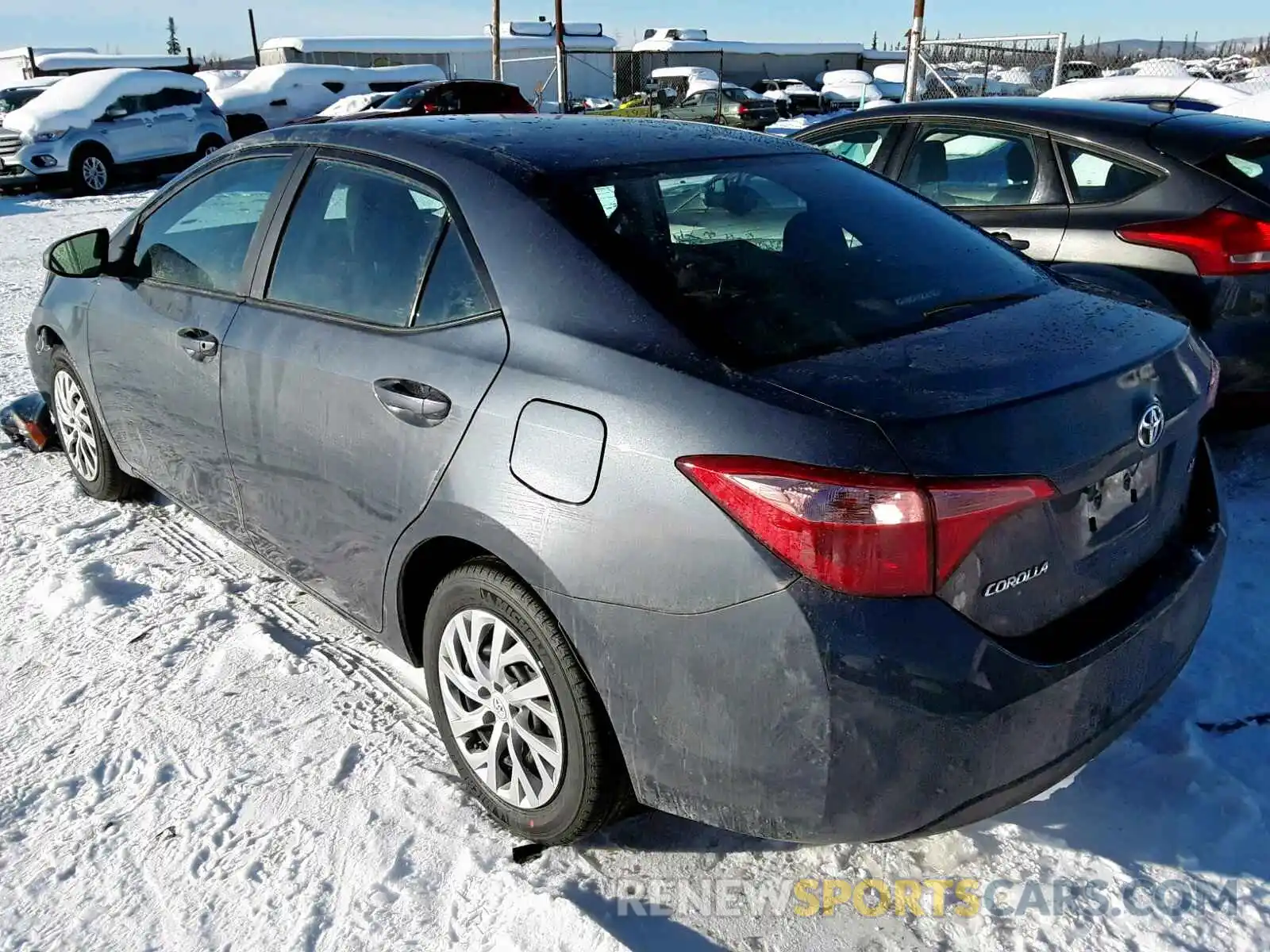 3 Фотография поврежденного автомобиля 2T1BURHE4KC236824 TOYOTA COROLLA 2019