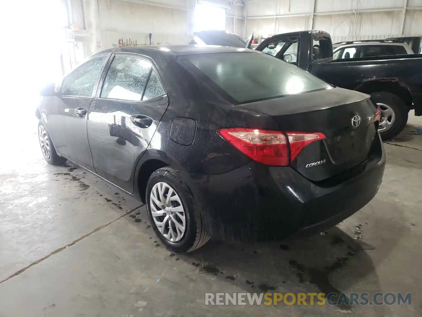 3 Photograph of a damaged car 2T1BURHE4KC237486 TOYOTA COROLLA 2019