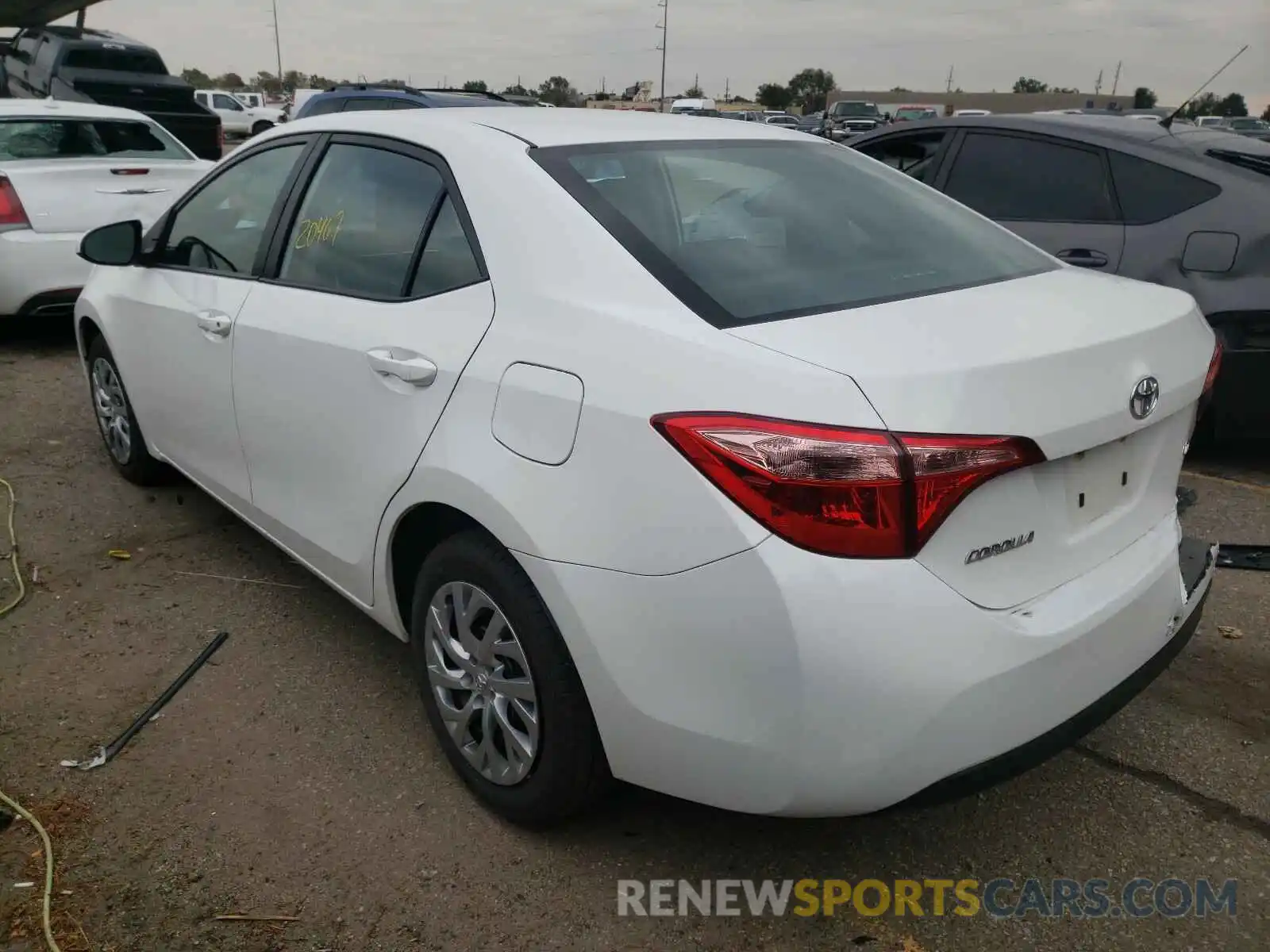 3 Photograph of a damaged car 2T1BURHE4KC237598 TOYOTA COROLLA 2019