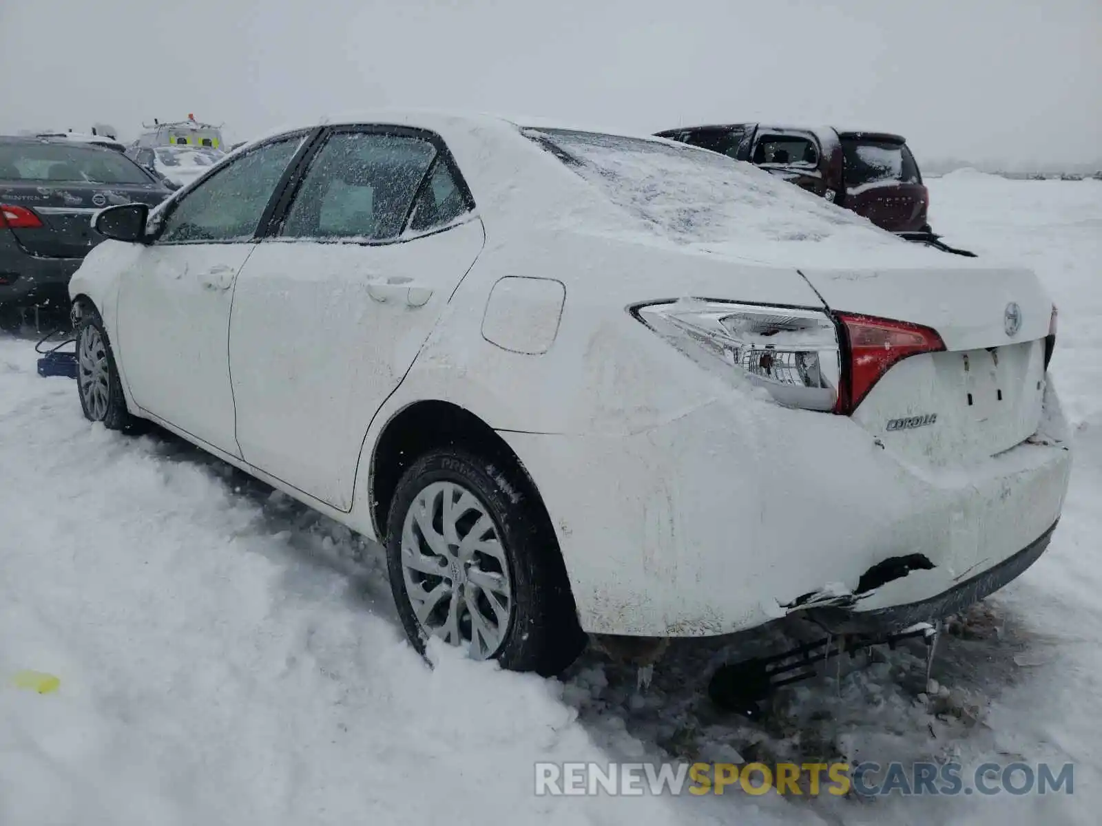 3 Photograph of a damaged car 2T1BURHE4KC237682 TOYOTA COROLLA 2019