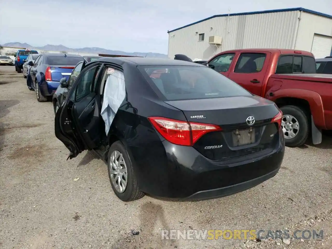 3 Photograph of a damaged car 2T1BURHE4KC237794 TOYOTA COROLLA 2019