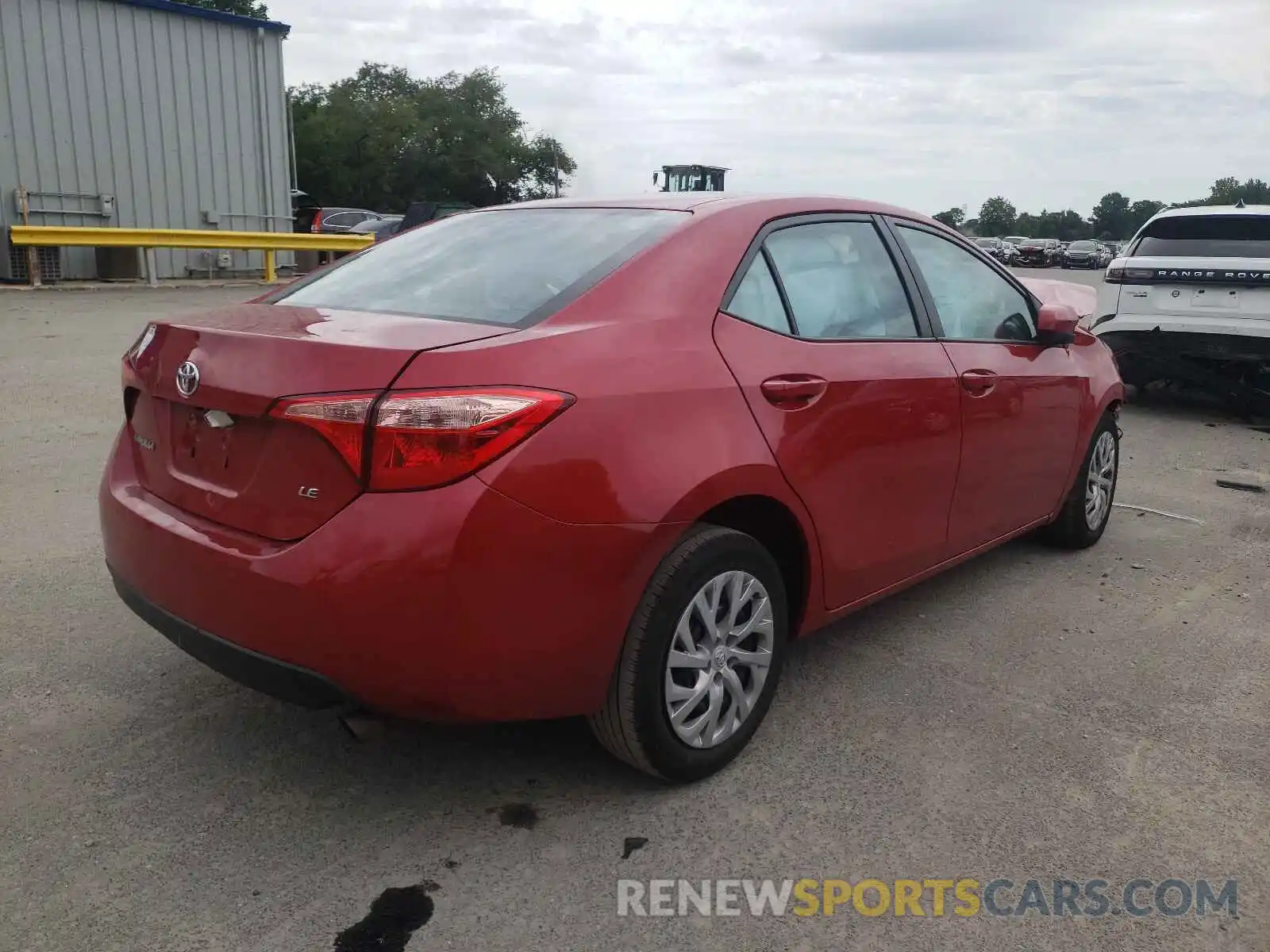 4 Photograph of a damaged car 2T1BURHE4KC238072 TOYOTA COROLLA 2019