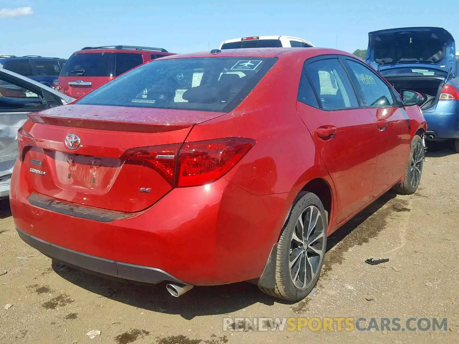 4 Photograph of a damaged car 2T1BURHE4KC239481 TOYOTA COROLLA 2019