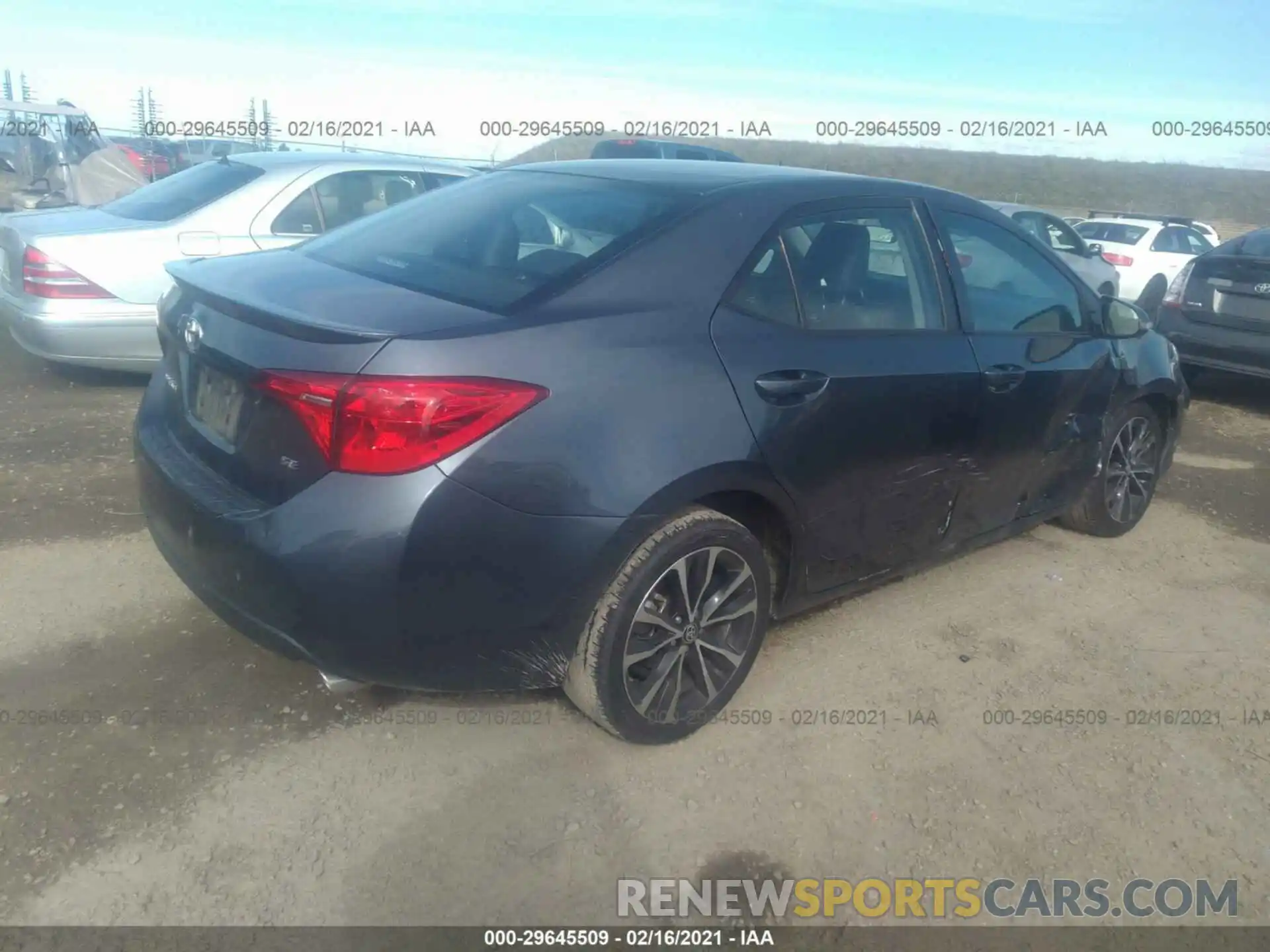 4 Photograph of a damaged car 2T1BURHE4KC239495 TOYOTA COROLLA 2019