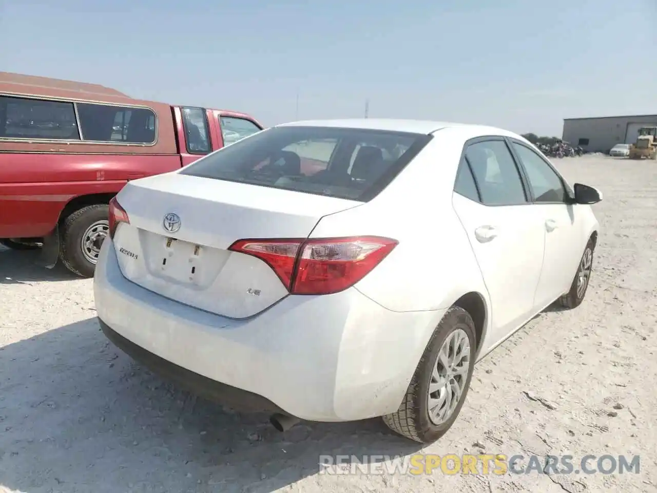 4 Photograph of a damaged car 2T1BURHE4KC239559 TOYOTA COROLLA 2019