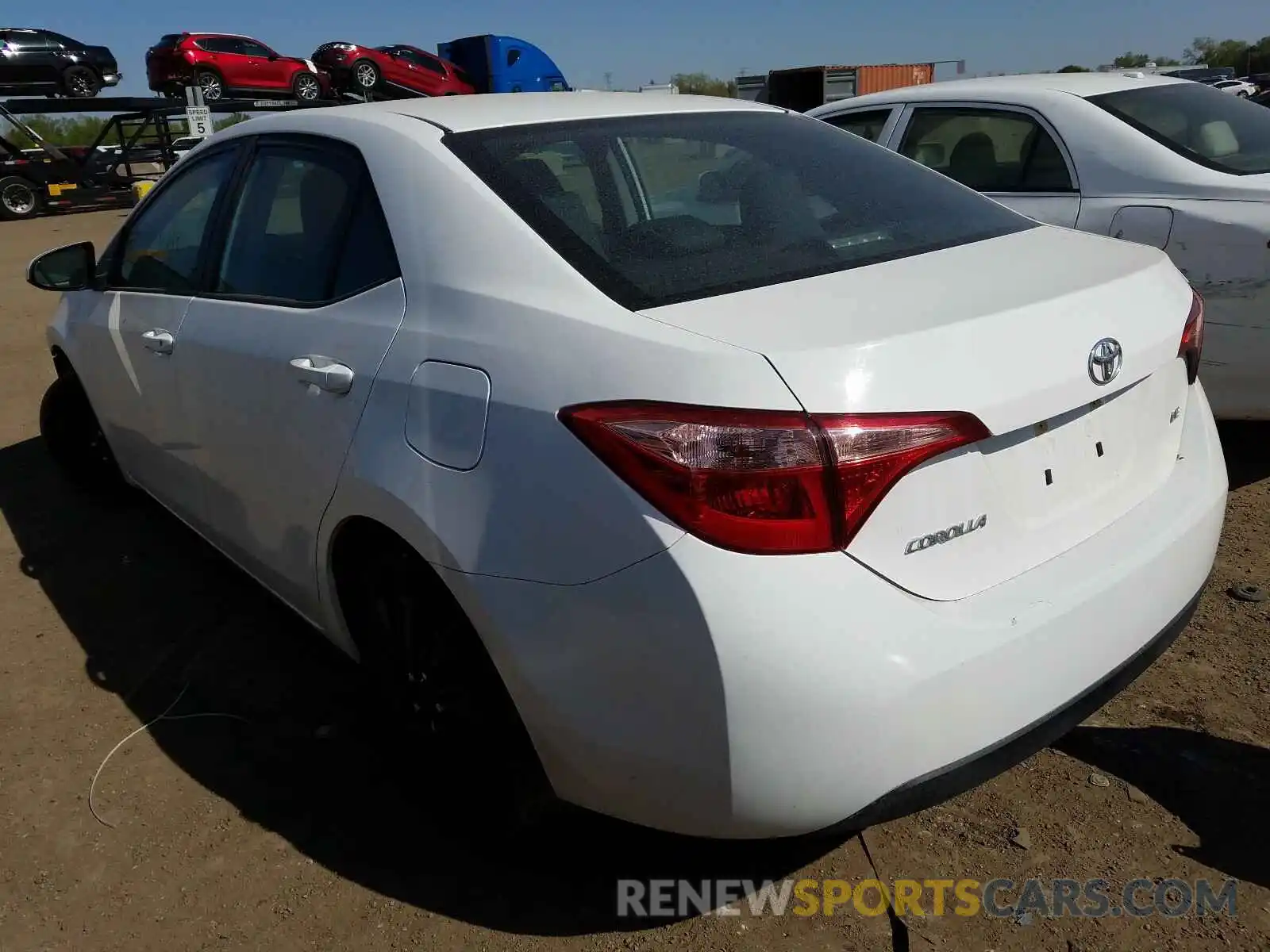 3 Photograph of a damaged car 2T1BURHE4KC239786 TOYOTA COROLLA 2019