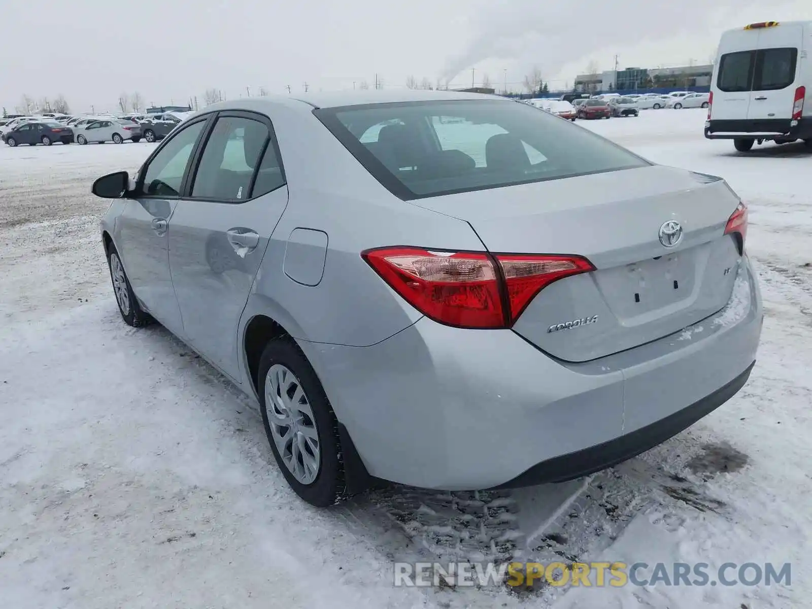 3 Photograph of a damaged car 2T1BURHE4KC239903 TOYOTA COROLLA 2019