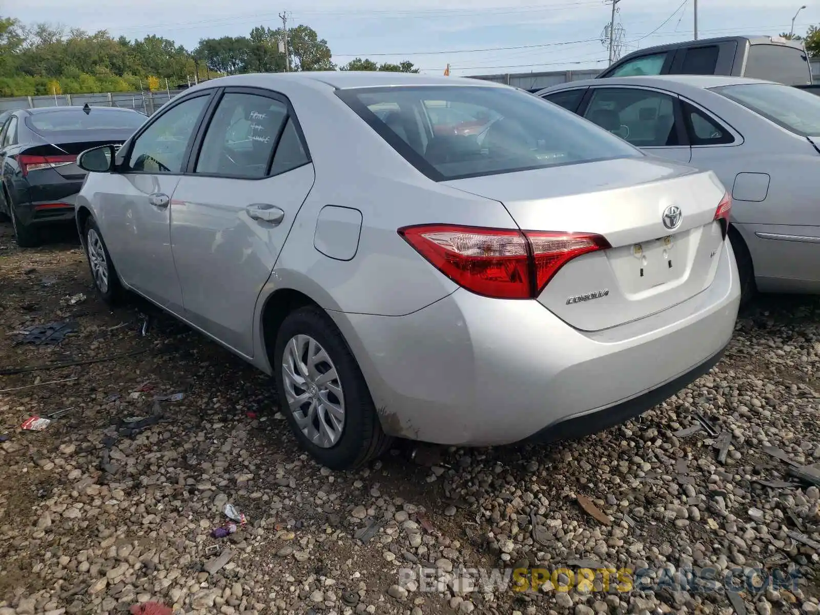 3 Photograph of a damaged car 2T1BURHE4KC240842 TOYOTA COROLLA 2019