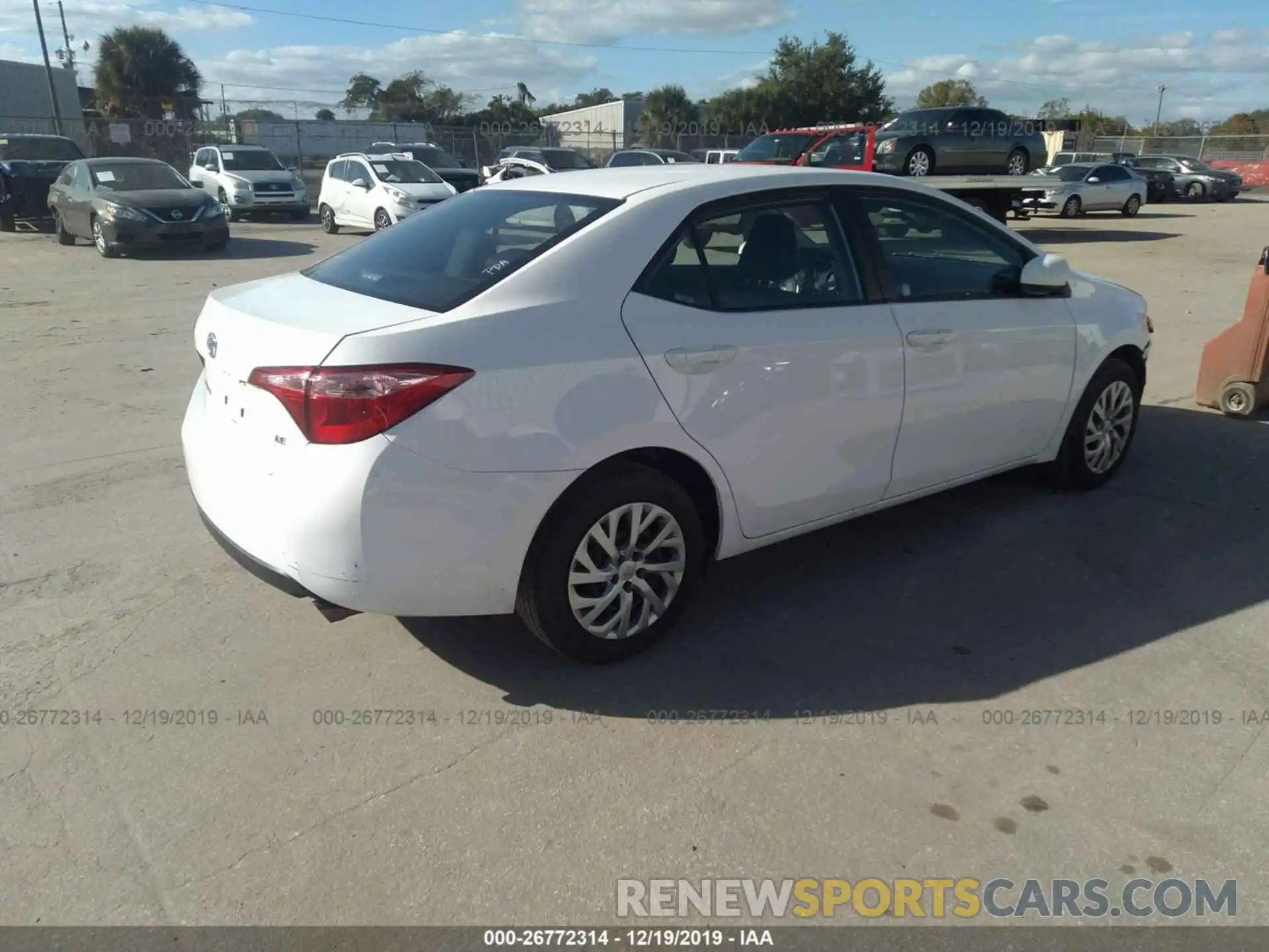 4 Photograph of a damaged car 2T1BURHE4KC240873 TOYOTA COROLLA 2019