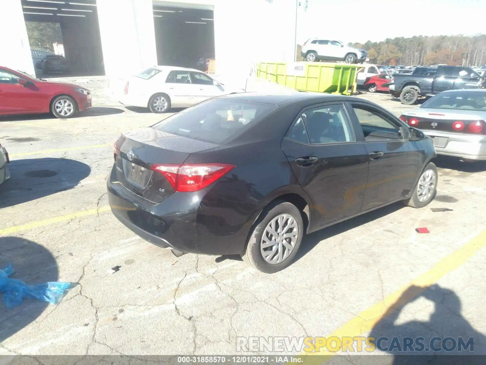 4 Photograph of a damaged car 2T1BURHE4KC240887 TOYOTA COROLLA 2019