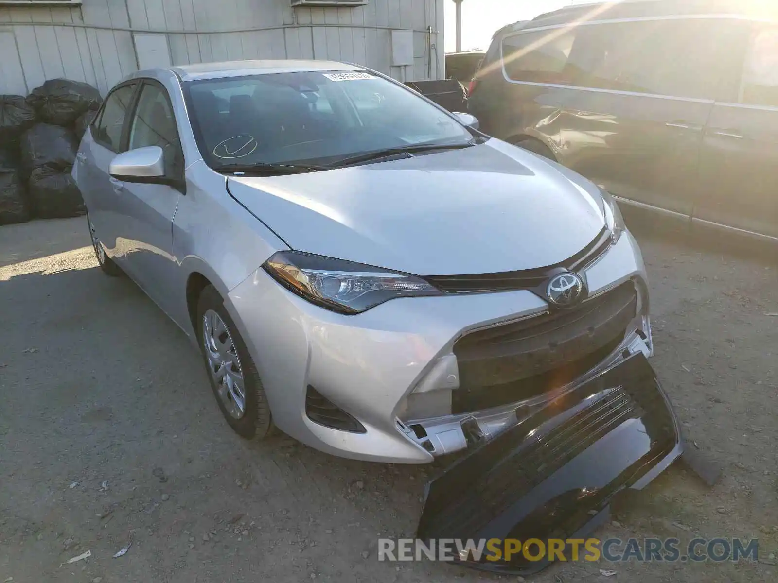 1 Photograph of a damaged car 2T1BURHE4KC241411 TOYOTA COROLLA 2019