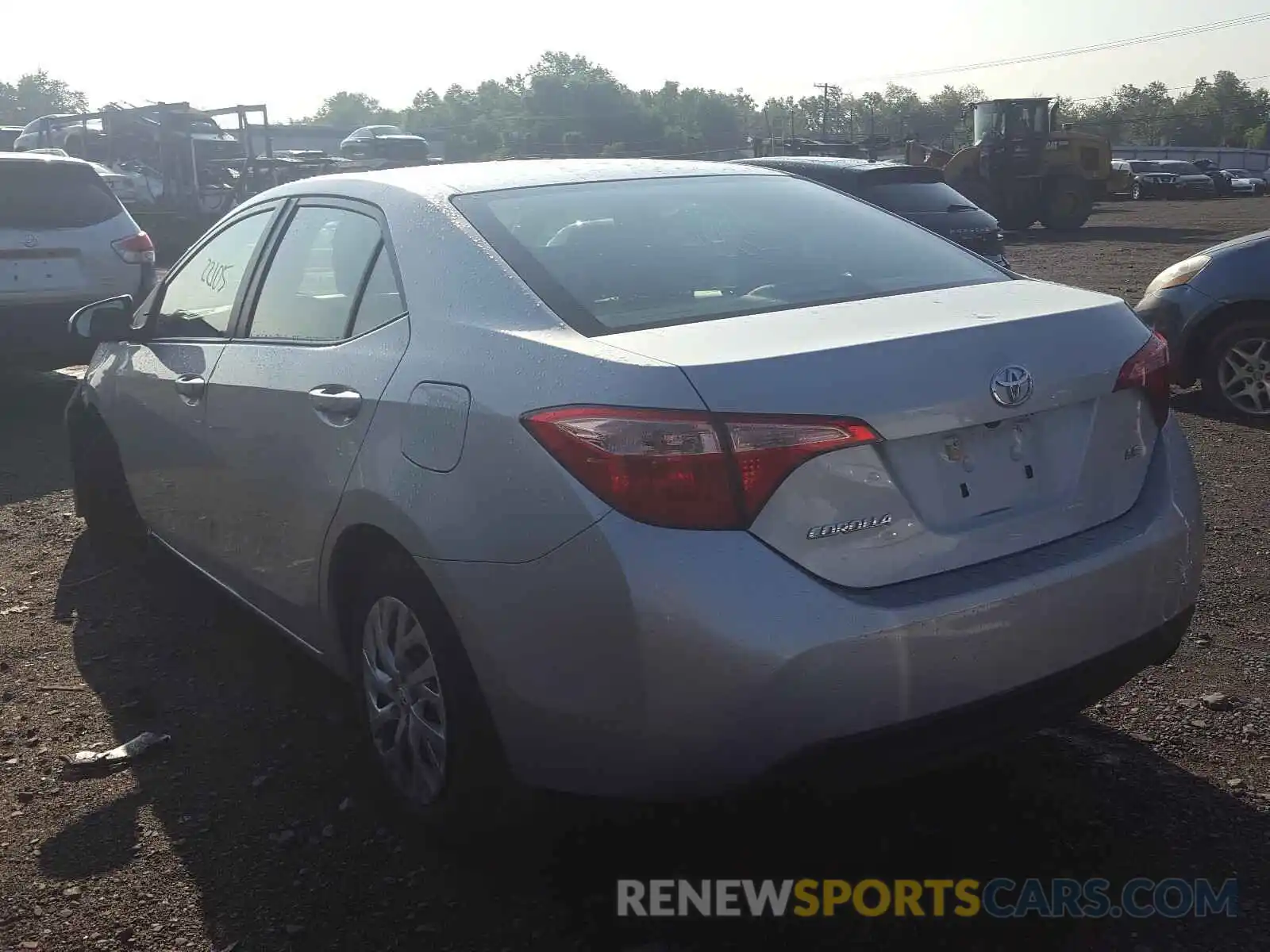 3 Photograph of a damaged car 2T1BURHE4KC241733 TOYOTA COROLLA 2019