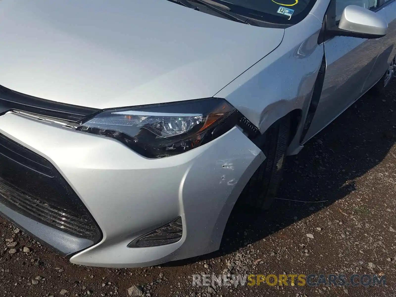 9 Photograph of a damaged car 2T1BURHE4KC241733 TOYOTA COROLLA 2019