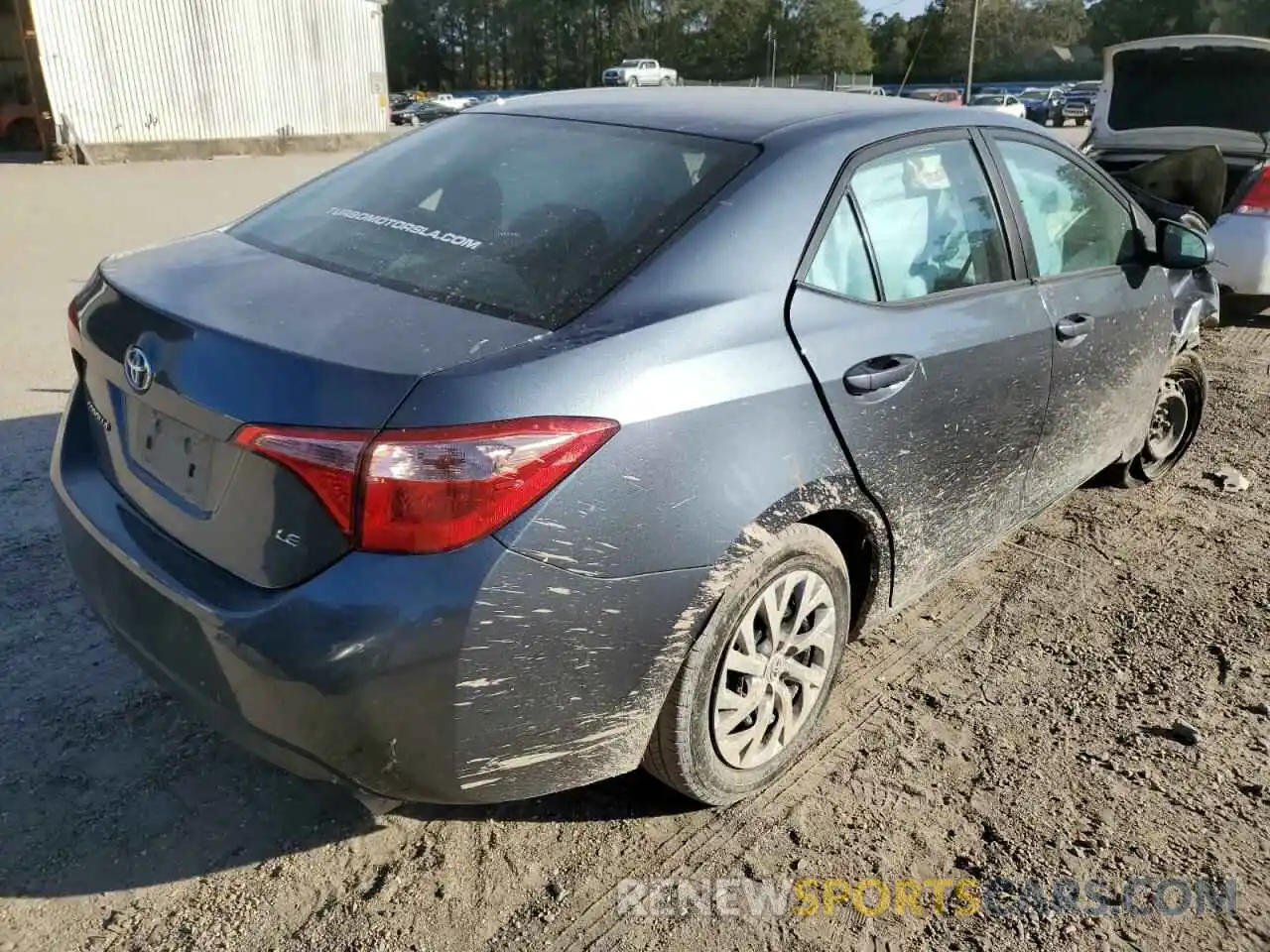 4 Фотография поврежденного автомобиля 2T1BURHE4KC241828 TOYOTA COROLLA 2019