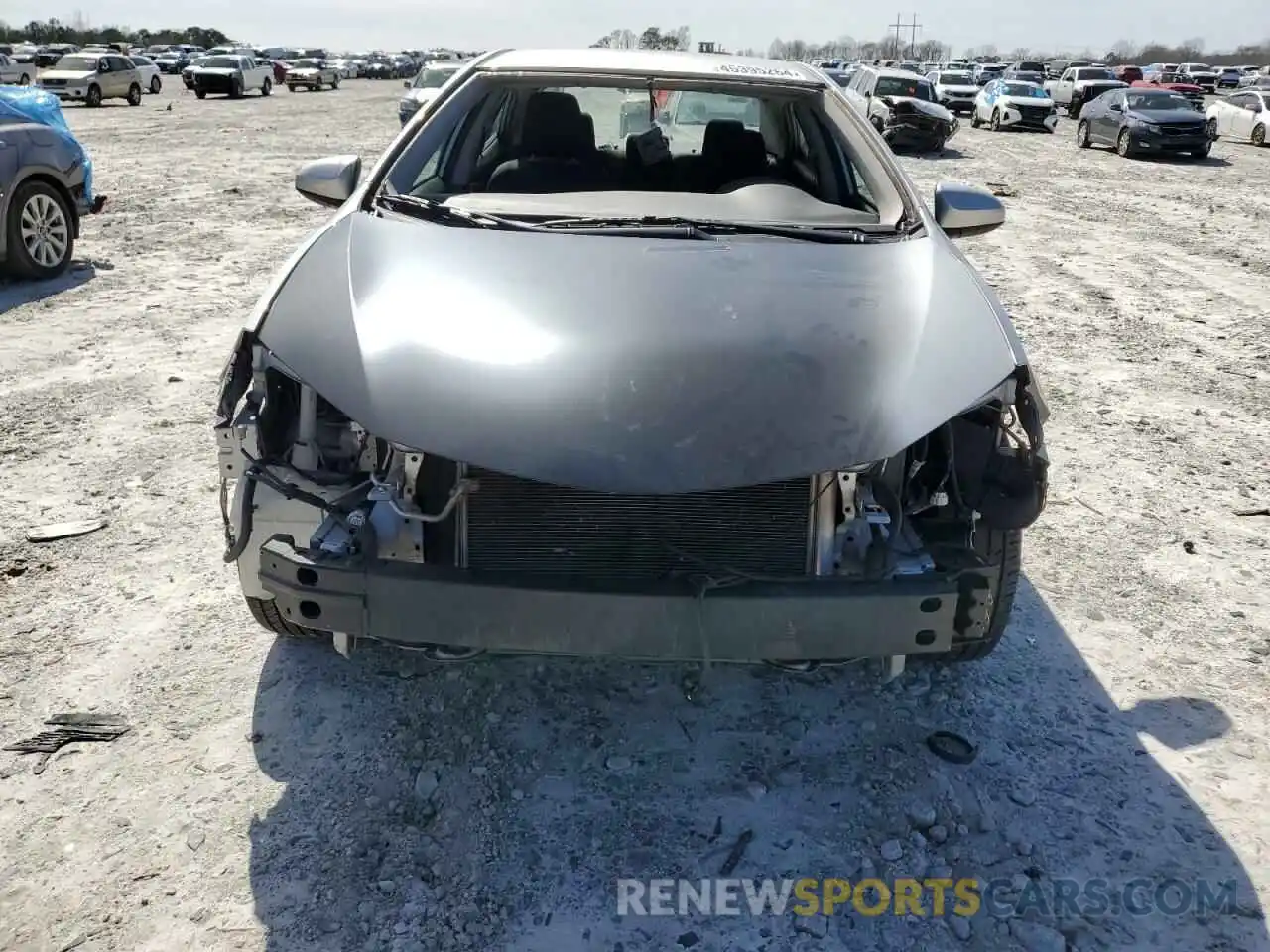 5 Photograph of a damaged car 2T1BURHE4KC241831 TOYOTA COROLLA 2019