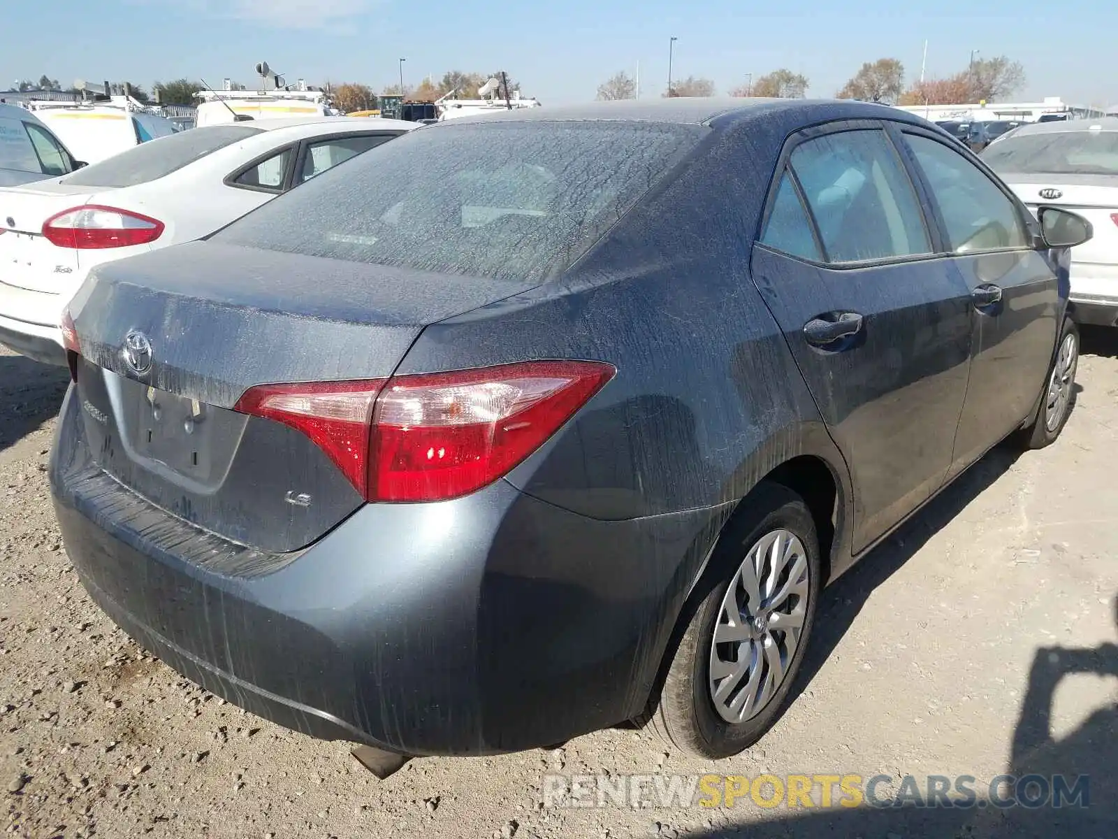 4 Photograph of a damaged car 2T1BURHE4KC241974 TOYOTA COROLLA 2019