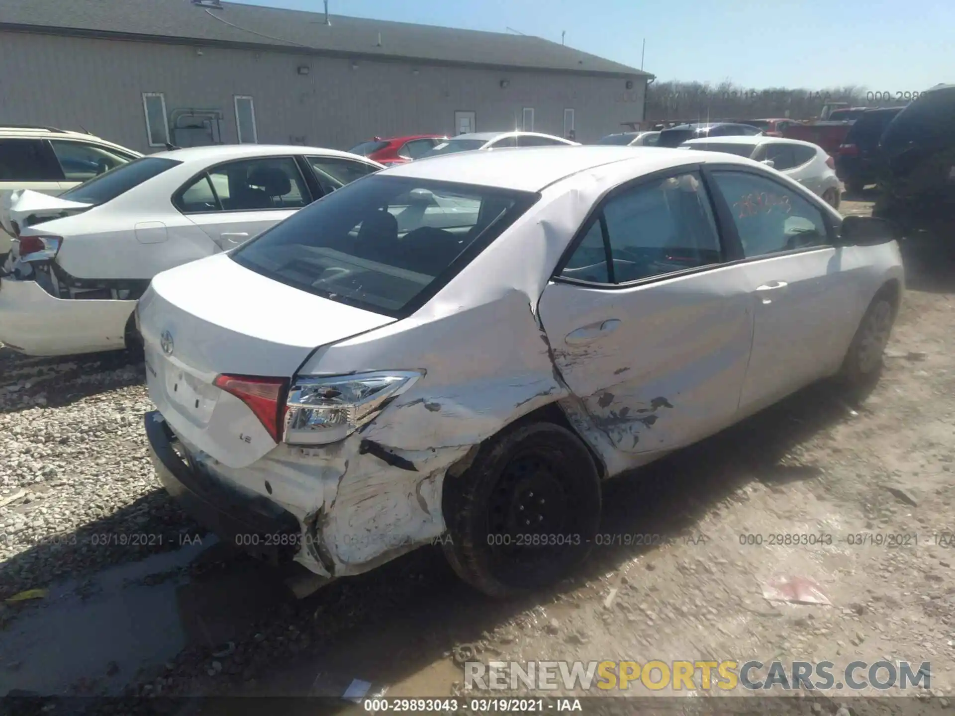 4 Photograph of a damaged car 2T1BURHE4KC242574 TOYOTA COROLLA 2019