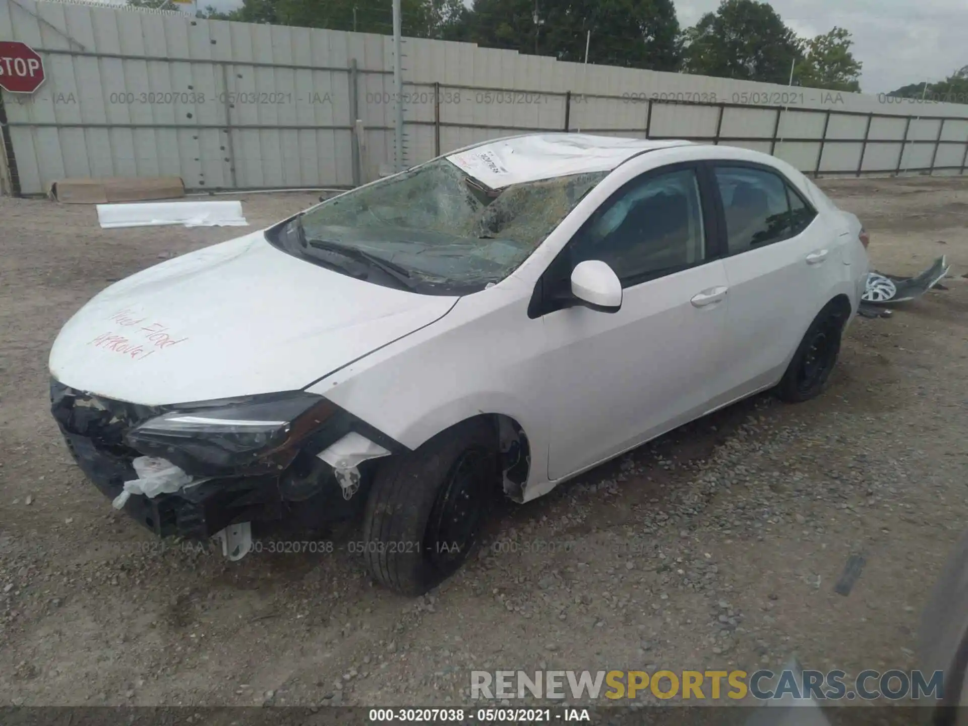 2 Photograph of a damaged car 2T1BURHE4KC242610 TOYOTA COROLLA 2019