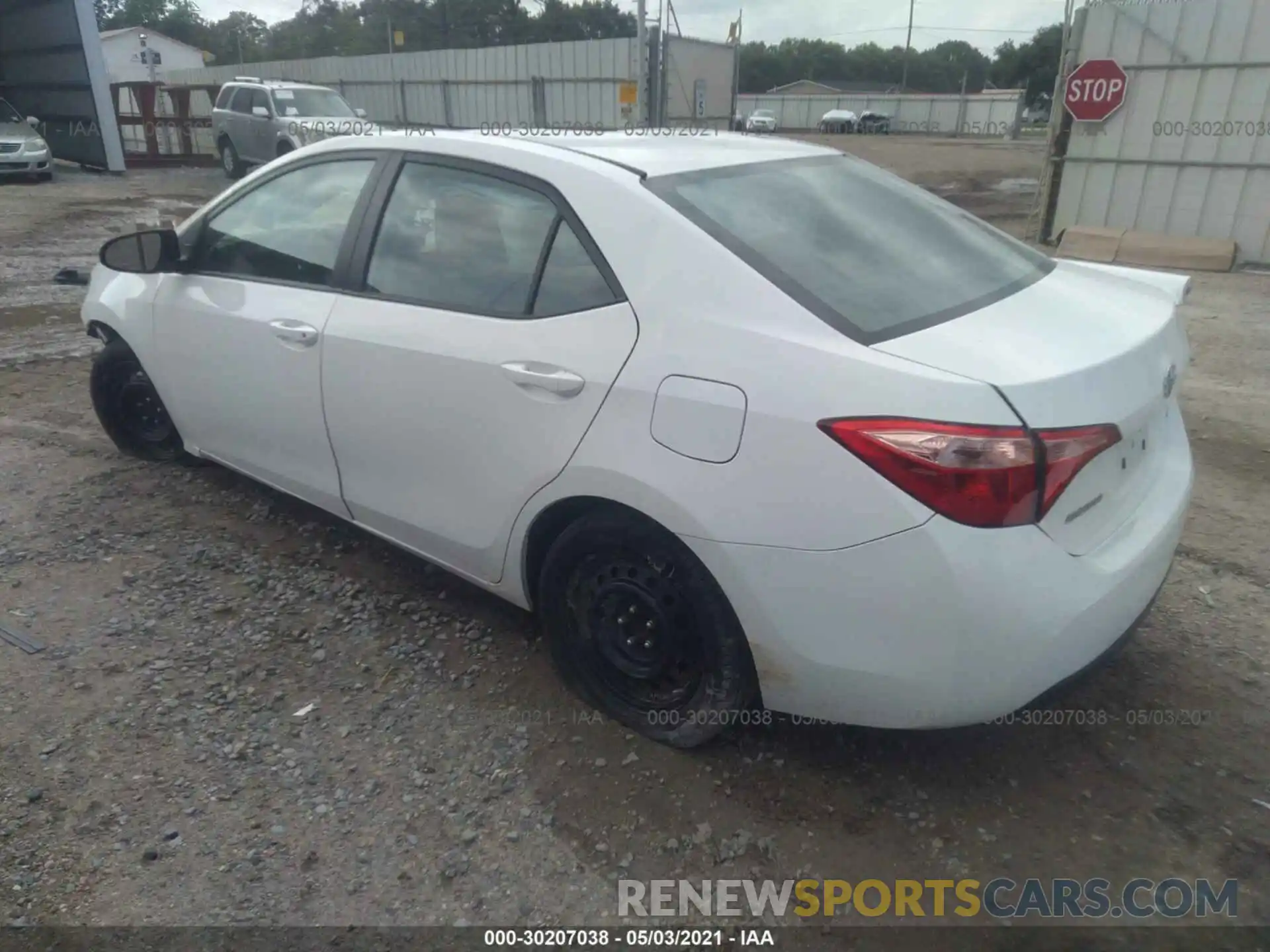 3 Photograph of a damaged car 2T1BURHE4KC242610 TOYOTA COROLLA 2019