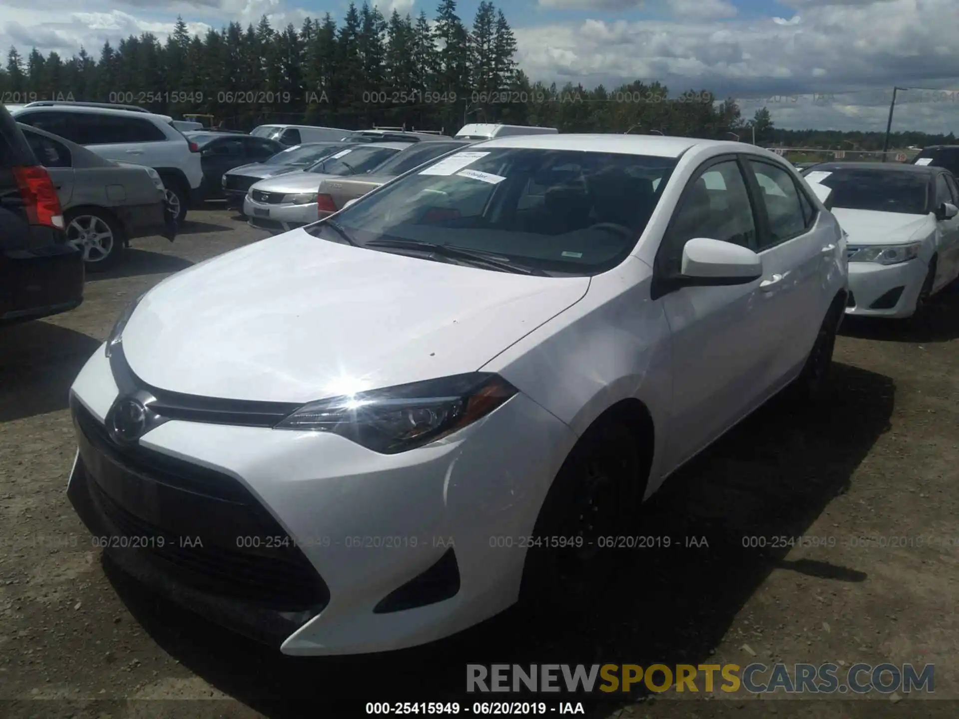 2 Photograph of a damaged car 2T1BURHE4KC242655 TOYOTA COROLLA 2019