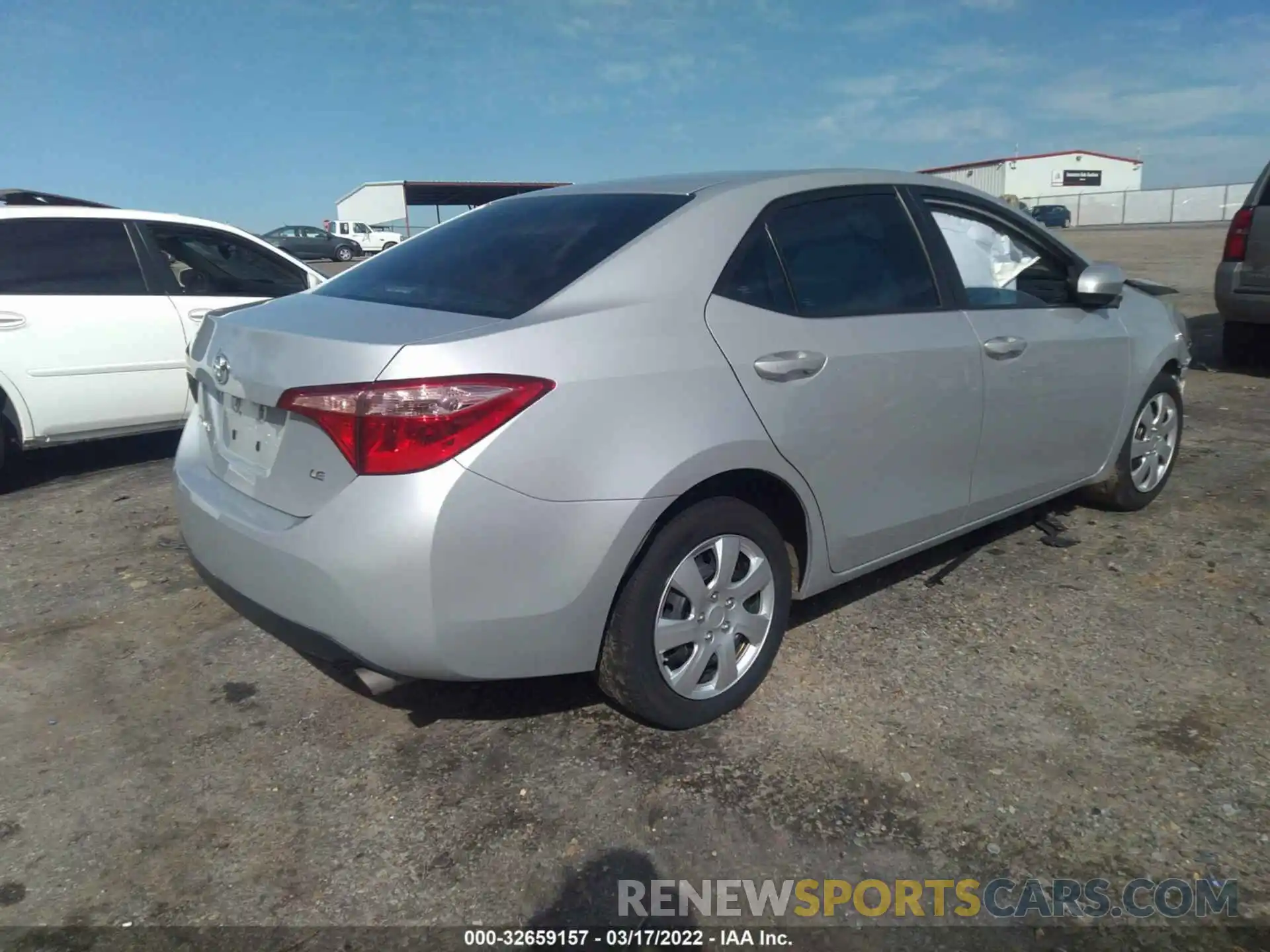 4 Photograph of a damaged car 2T1BURHE4KC243501 TOYOTA COROLLA 2019