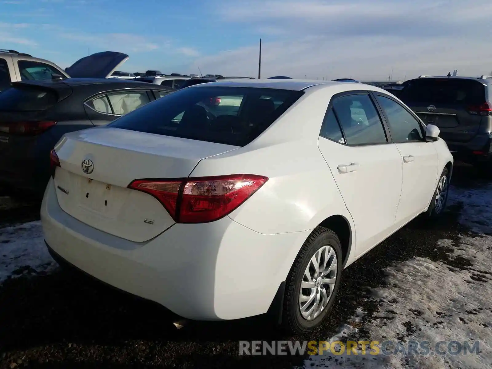 4 Фотография поврежденного автомобиля 2T1BURHE4KC245362 TOYOTA COROLLA 2019