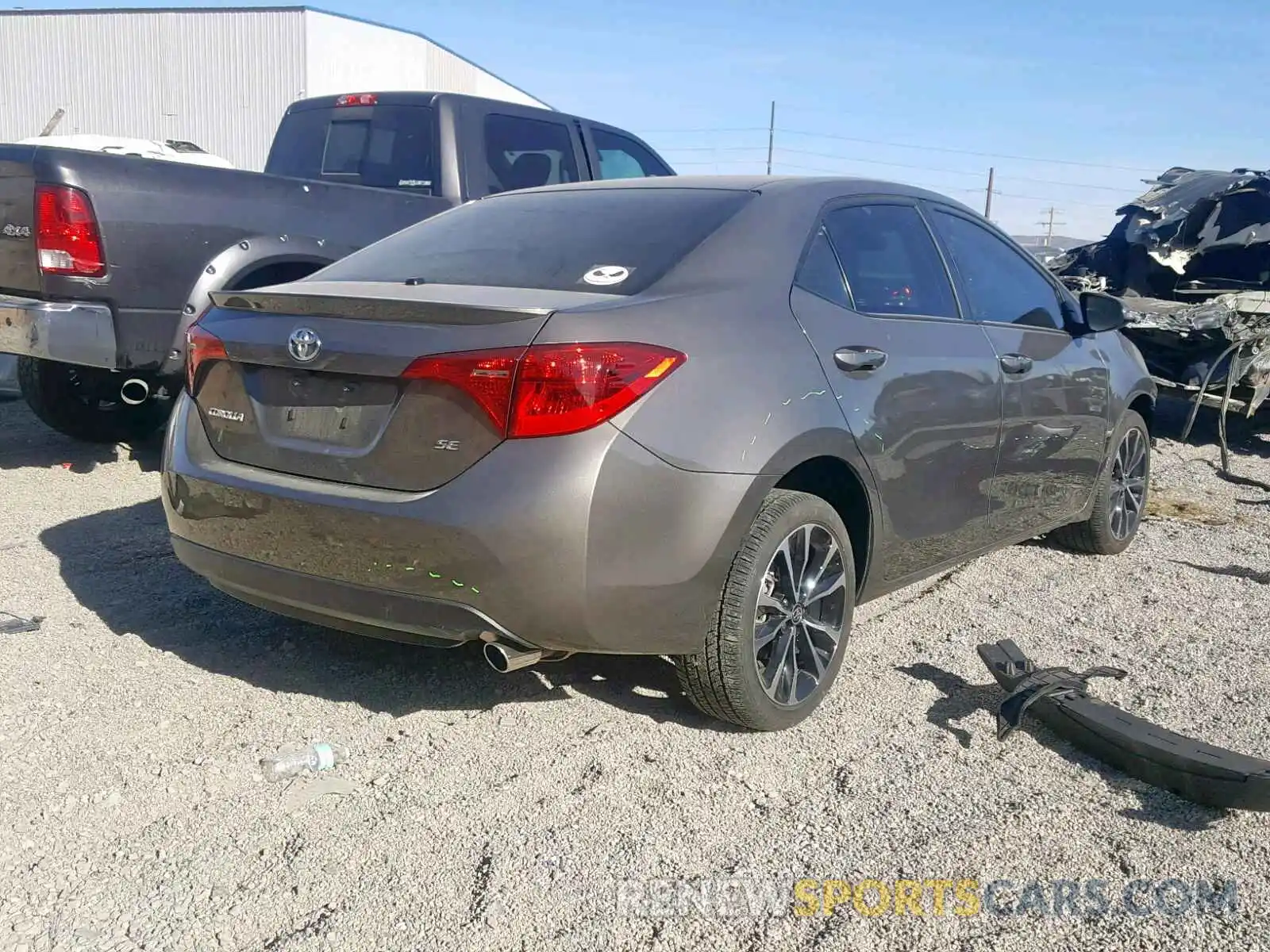 4 Photograph of a damaged car 2T1BURHE4KC245491 TOYOTA COROLLA 2019