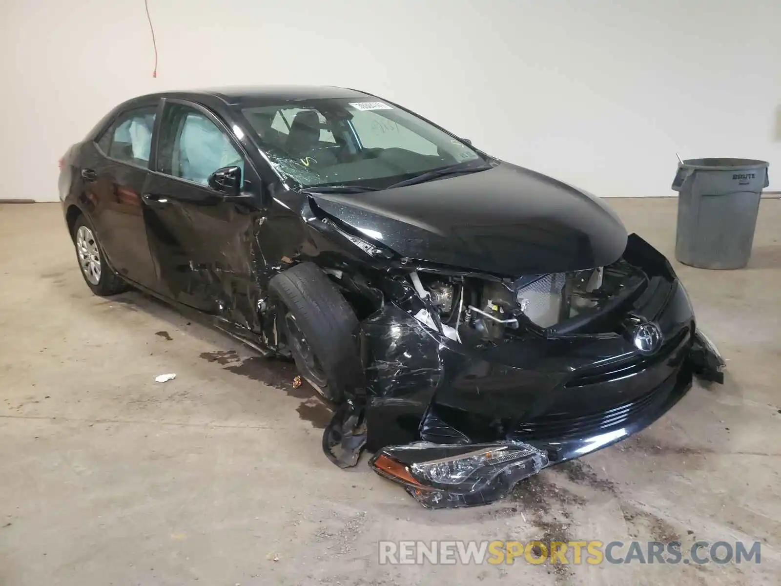 1 Photograph of a damaged car 2T1BURHE4KC246026 TOYOTA COROLLA 2019