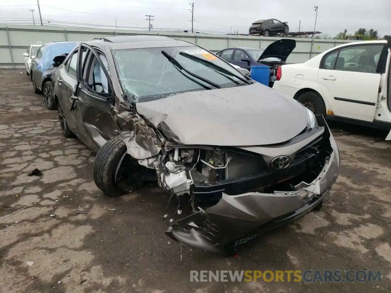 1 Photograph of a damaged car 2T1BURHE5KC125277 TOYOTA COROLLA 2019