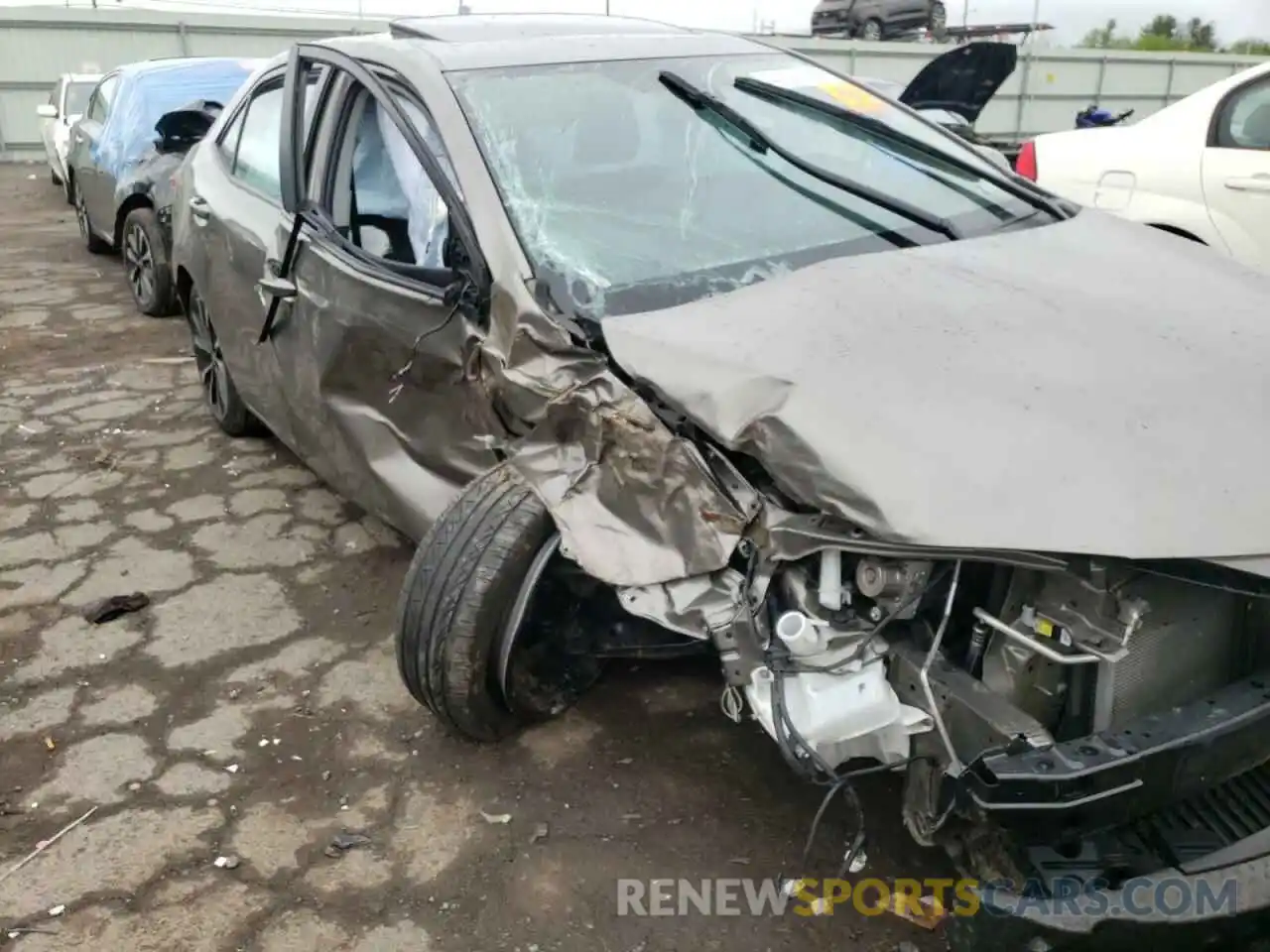 9 Photograph of a damaged car 2T1BURHE5KC125277 TOYOTA COROLLA 2019