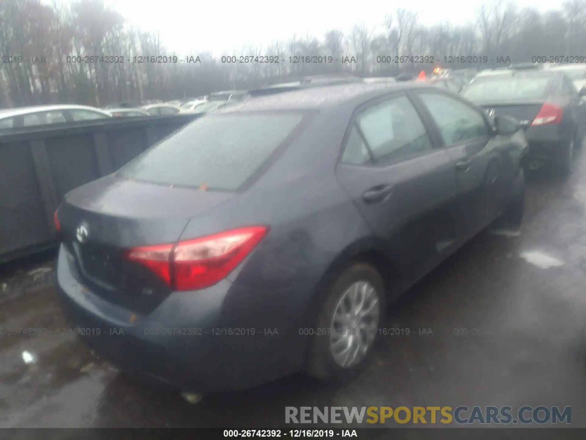 4 Photograph of a damaged car 2T1BURHE5KC125280 TOYOTA COROLLA 2019