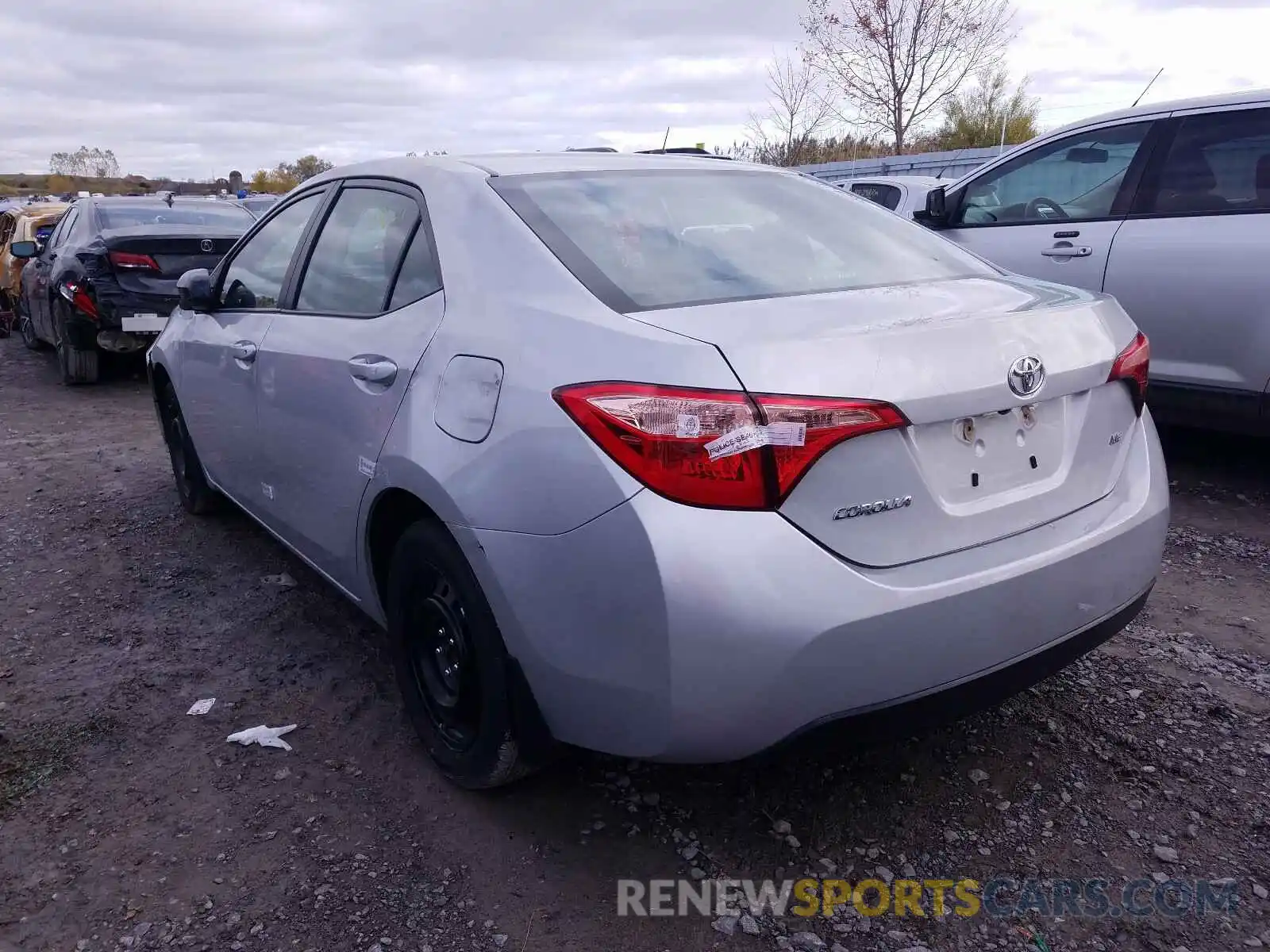 3 Photograph of a damaged car 2T1BURHE5KC127076 TOYOTA COROLLA 2019