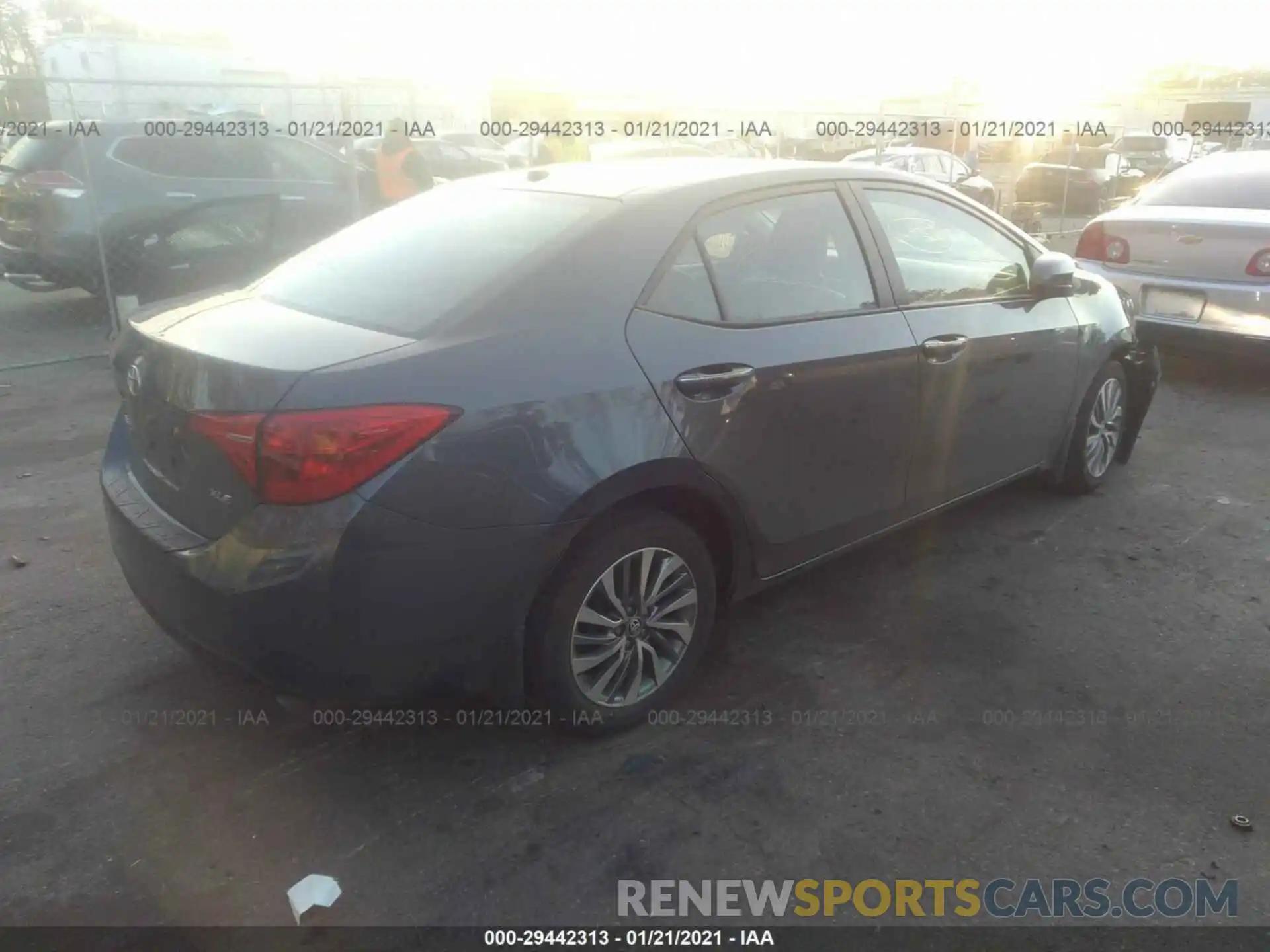 4 Photograph of a damaged car 2T1BURHE5KC127093 TOYOTA COROLLA 2019