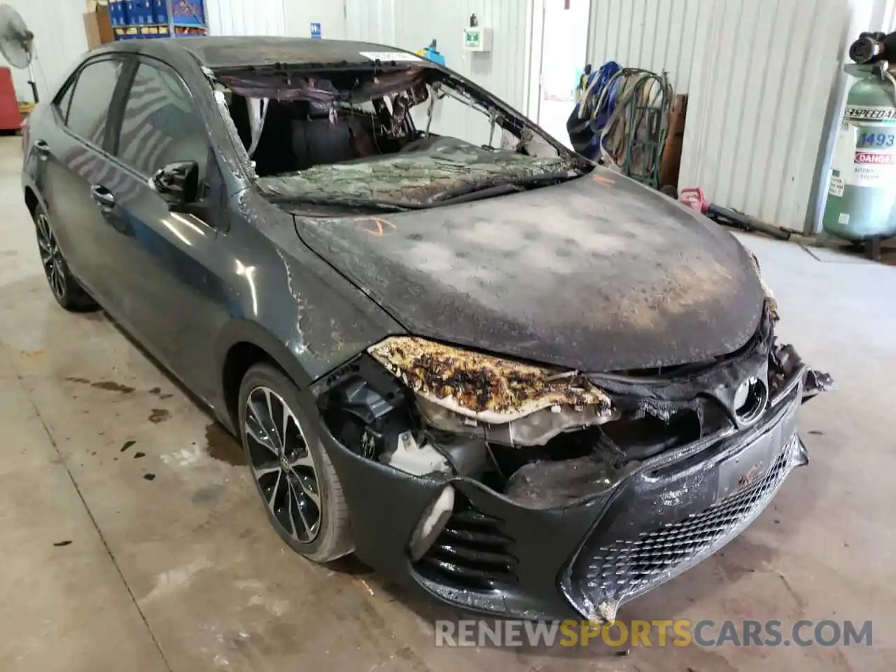 1 Photograph of a damaged car 2T1BURHE5KC127210 TOYOTA COROLLA 2019