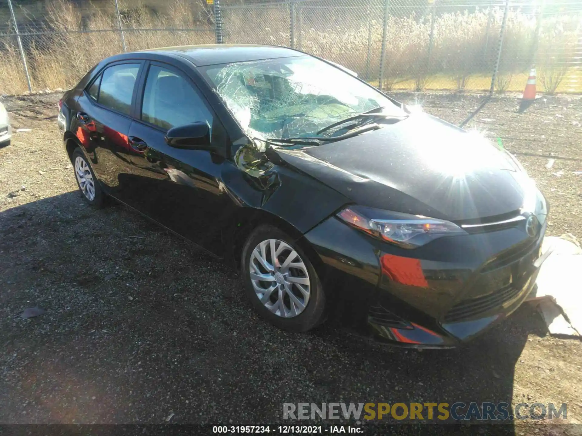 1 Photograph of a damaged car 2T1BURHE5KC127241 TOYOTA COROLLA 2019